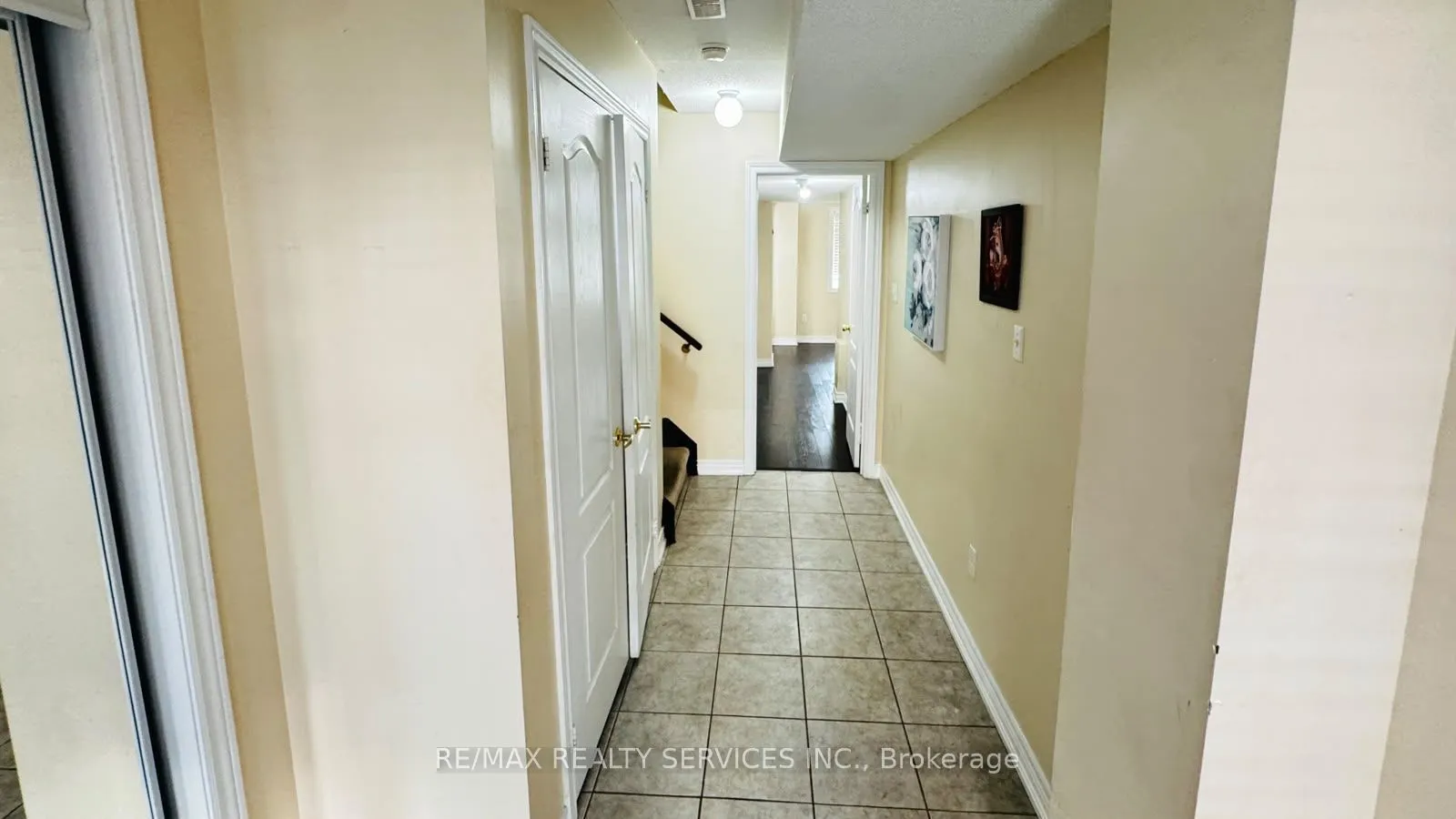 12 Urbana Road