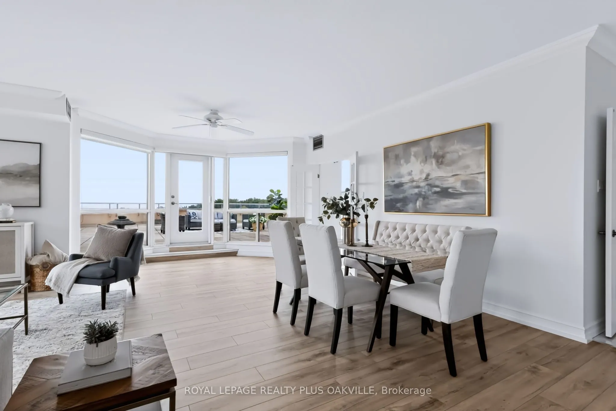 2511 Lakeshore Road W #712
