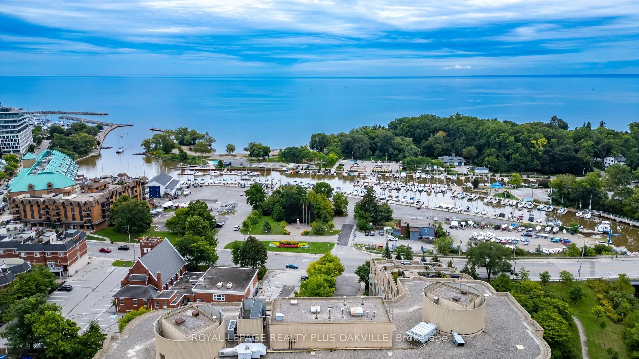 2511 Lakeshore Road W #712