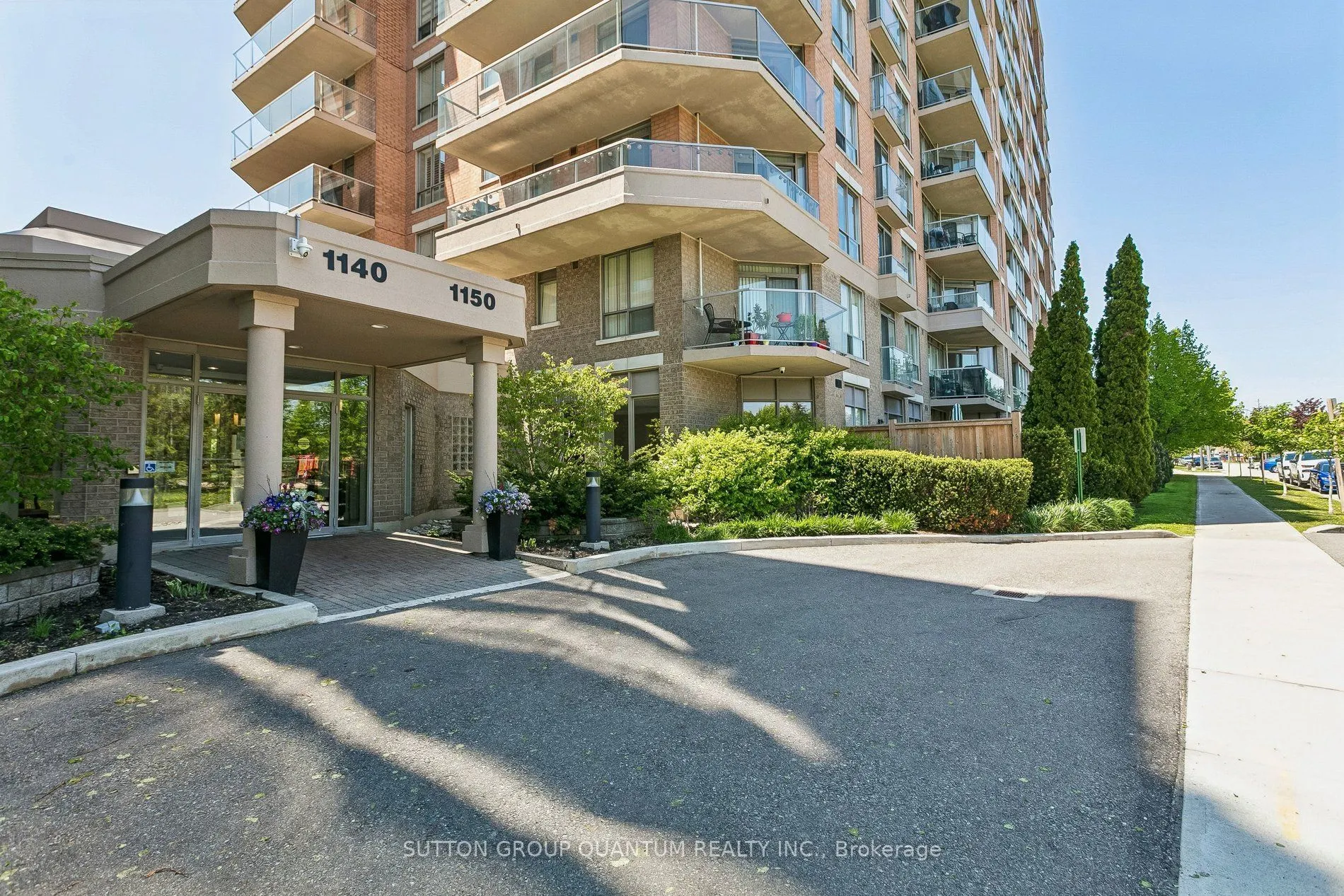 1150 PARKWEST Place #307