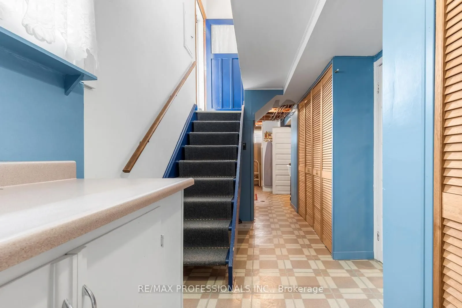 122 Treeview Drive