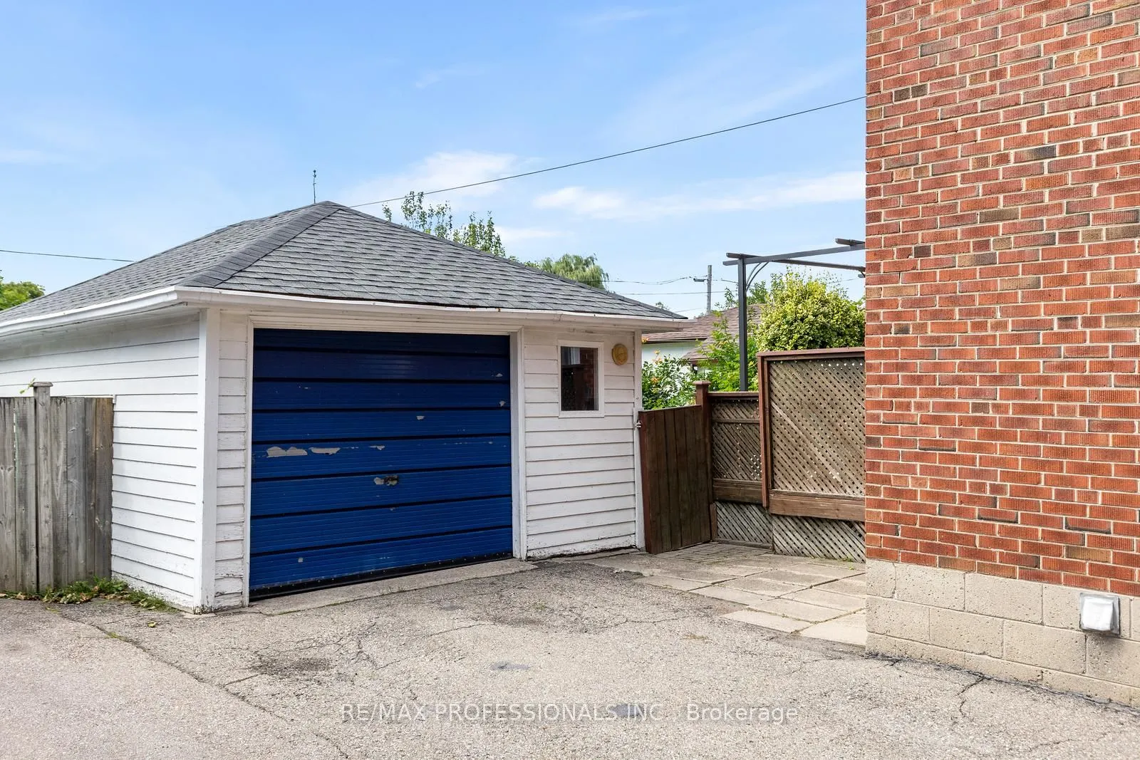 122 Treeview Drive
