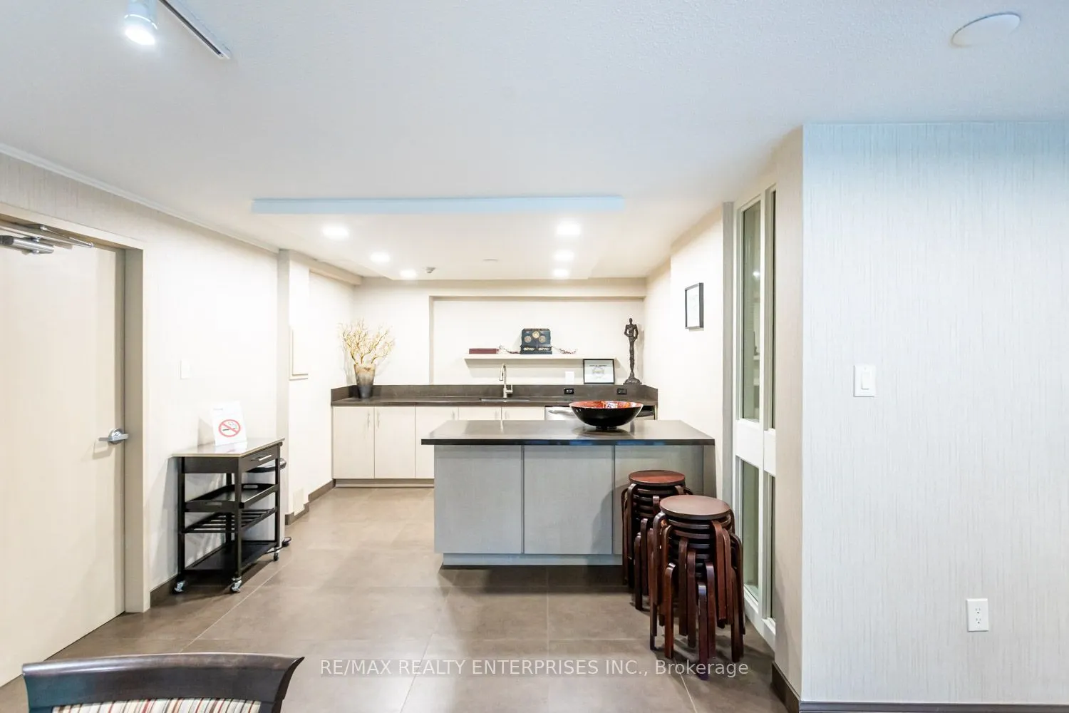 1400 Dixie Road #1708