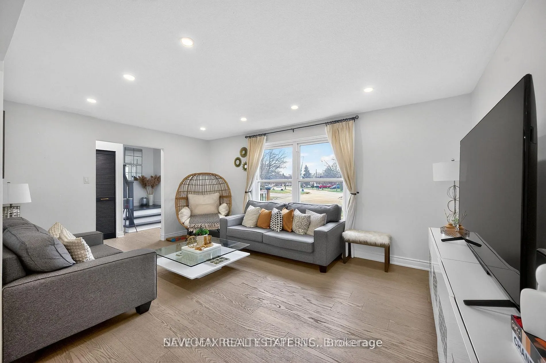 63 FALUDON Drive
