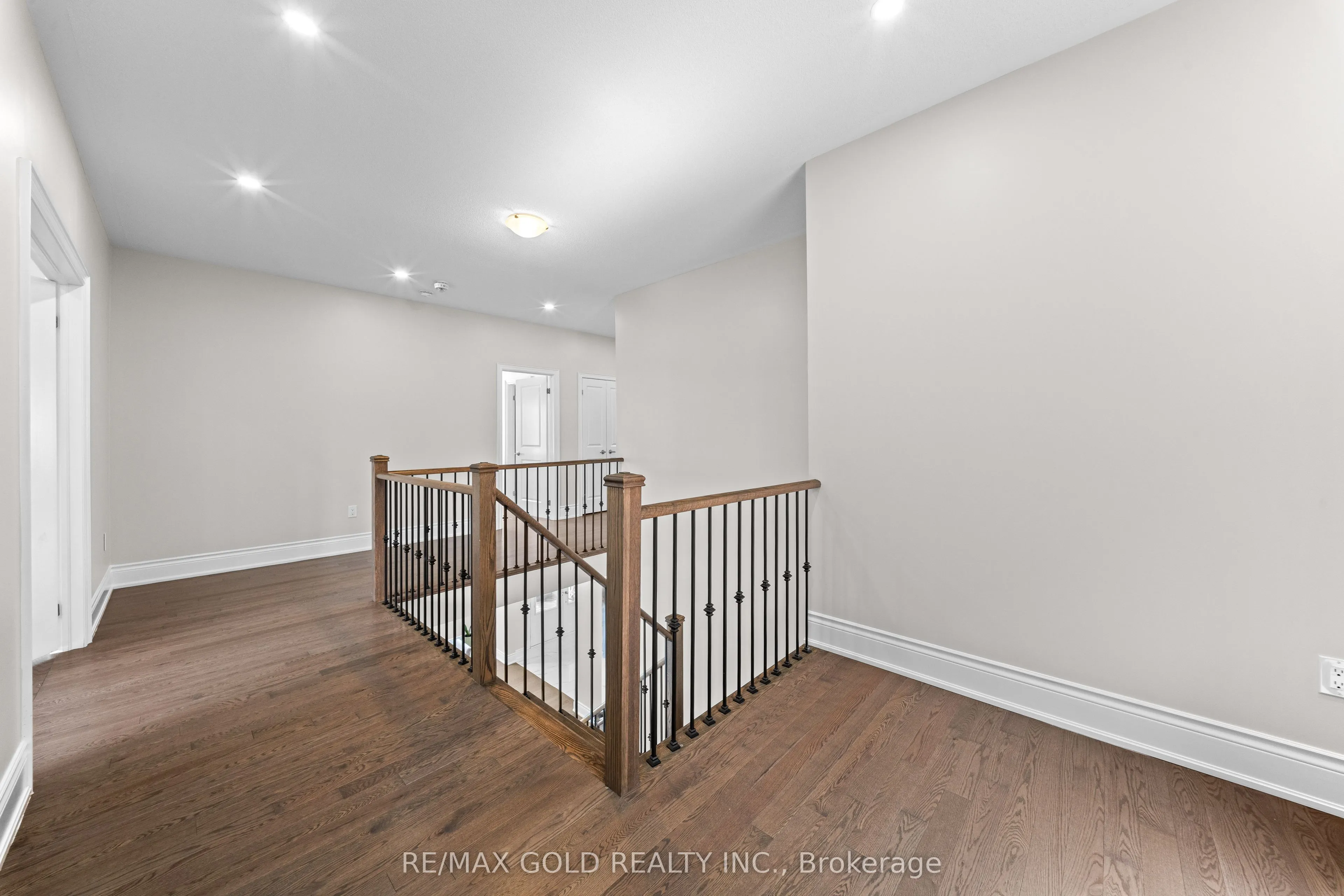 54 Gordon  Randle Drive