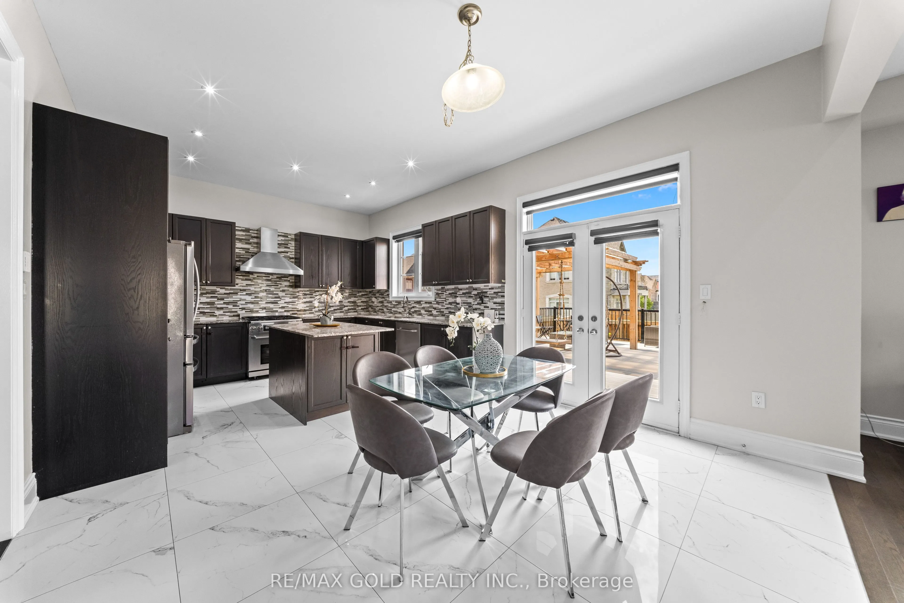 54 Gordon  Randle Drive