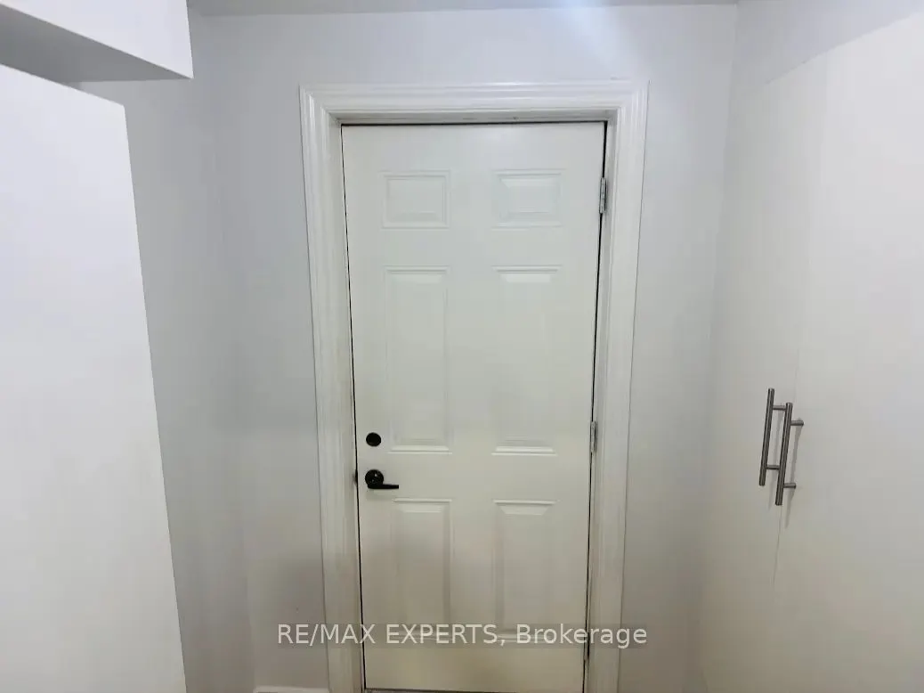 117 Baffin Crescent #2