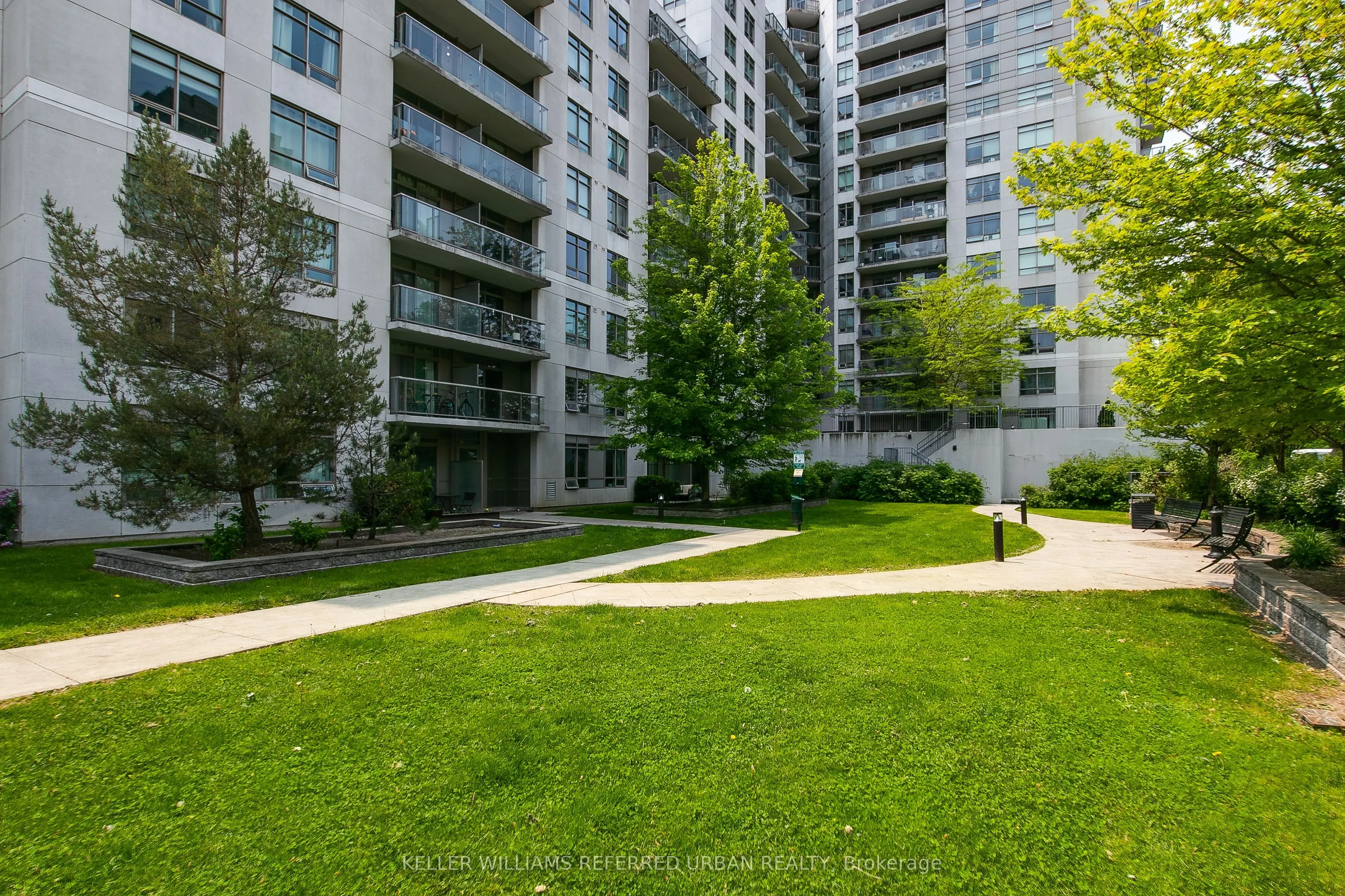 816 Lansdowne Avenue #1014