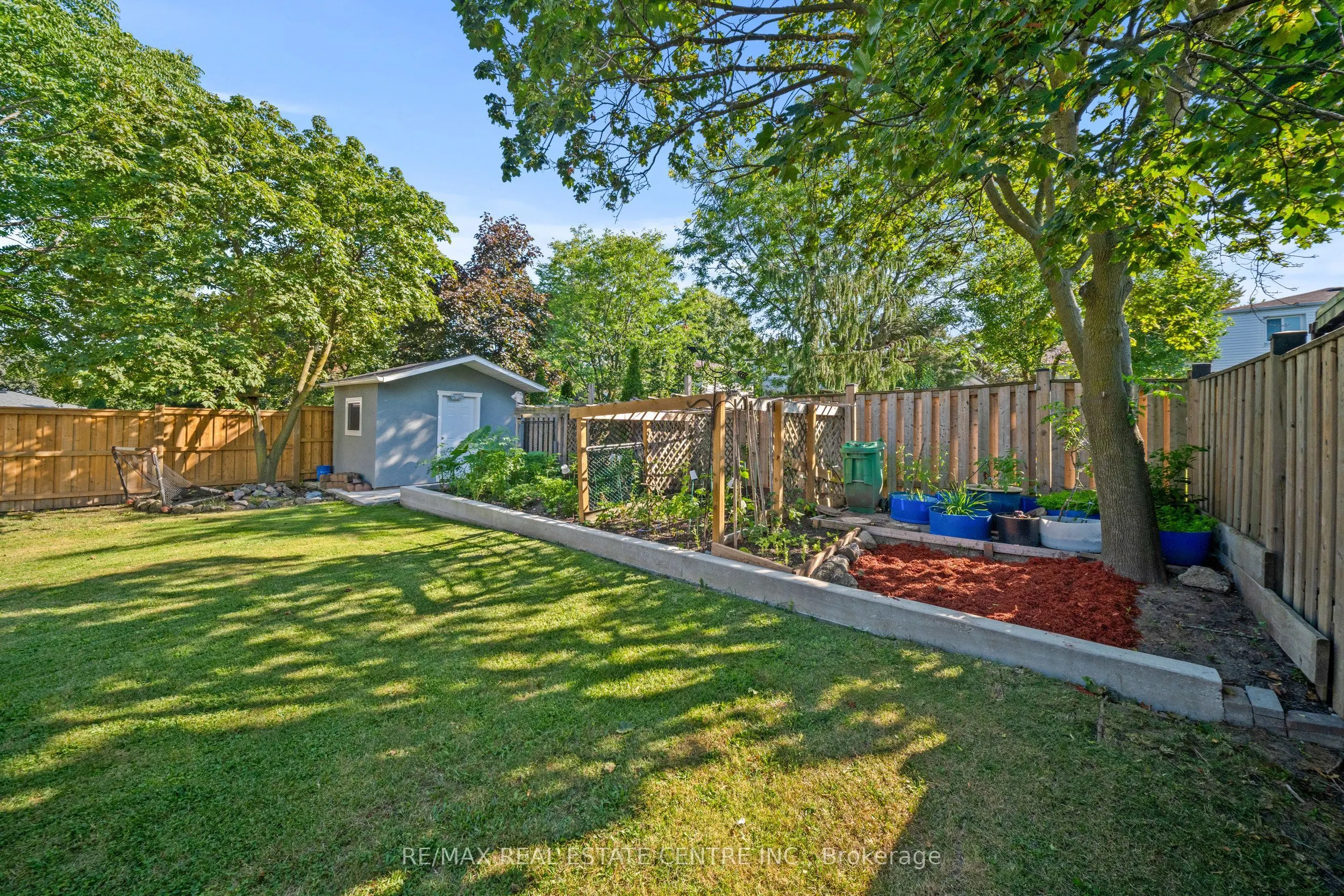 27 Jefferson Road