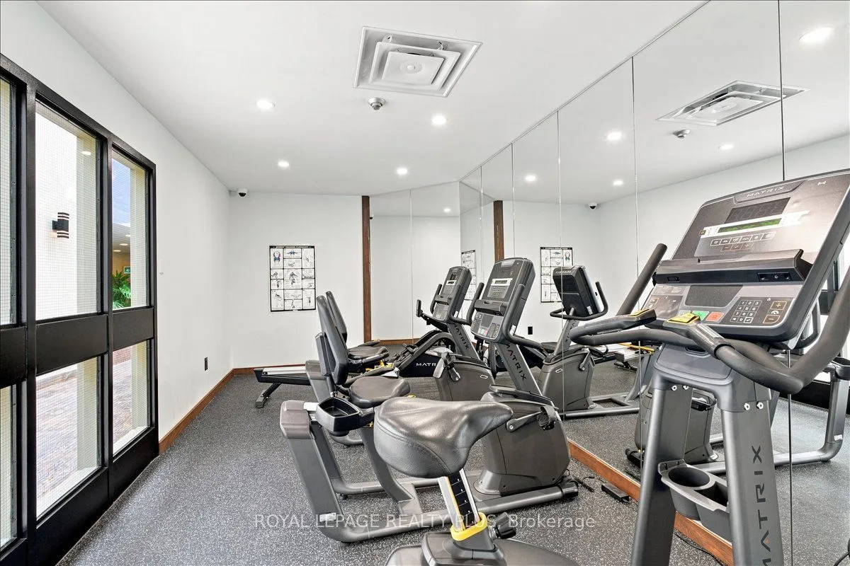 350 Rathburn Road W #701