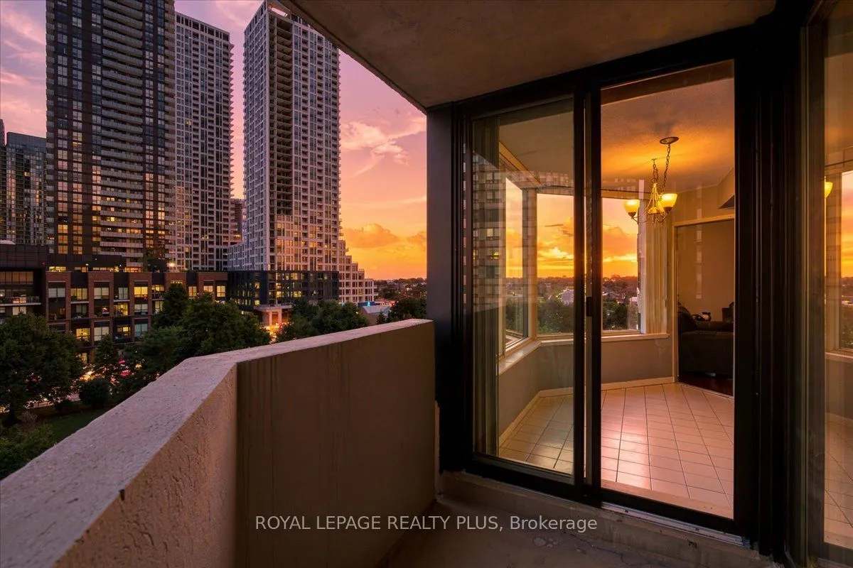 350 Rathburn Road W #701