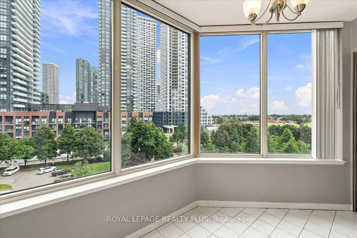 350 Rathburn Road W #701