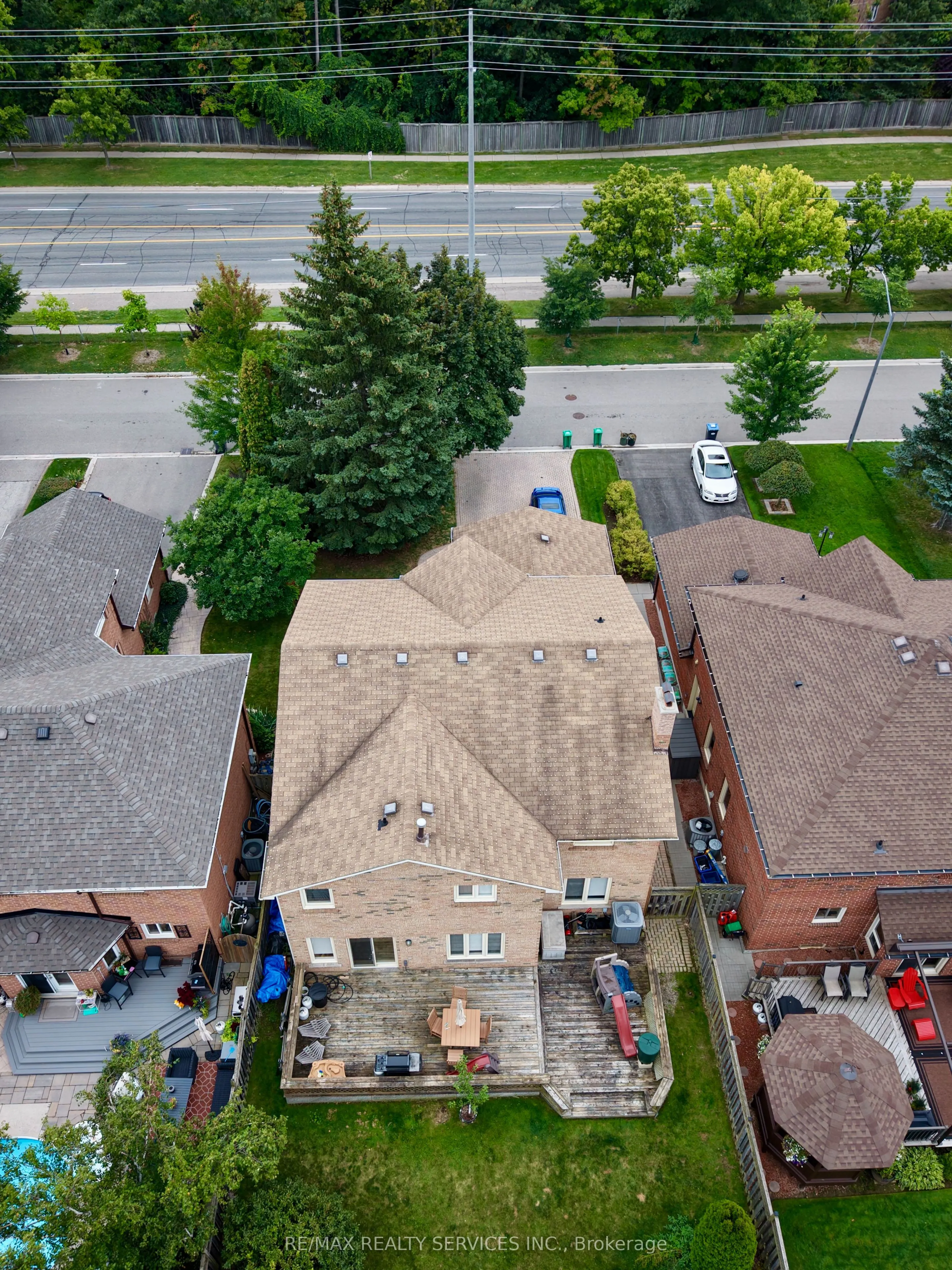 3975 Seebring Crescent
