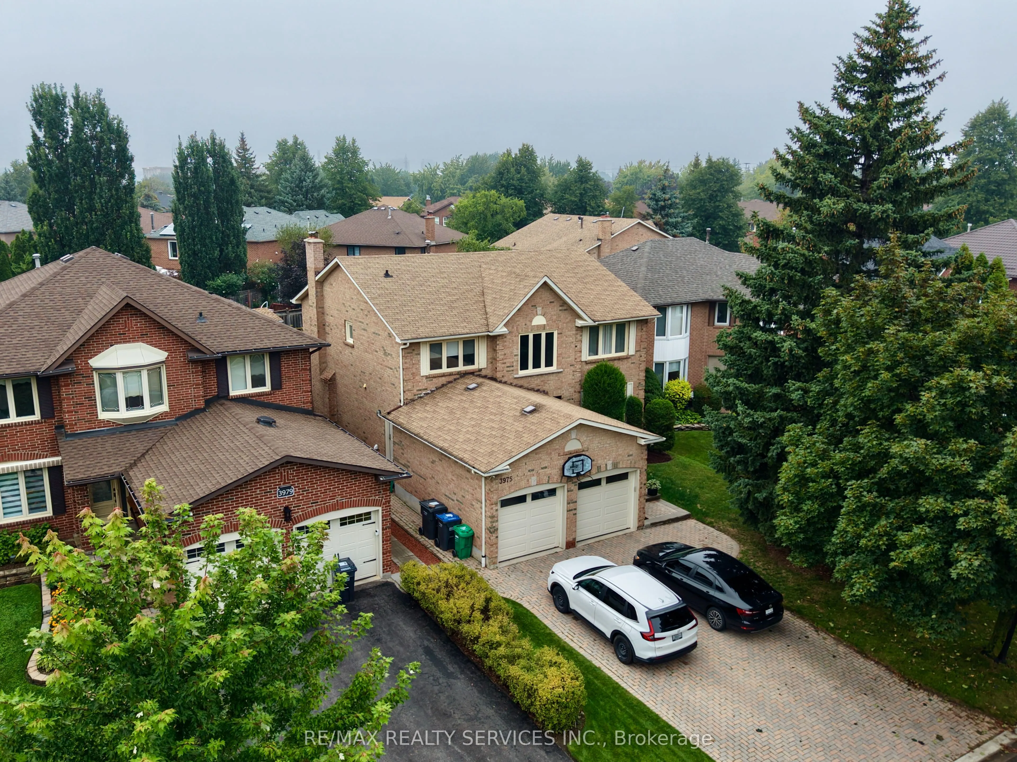 3975 Seebring Crescent