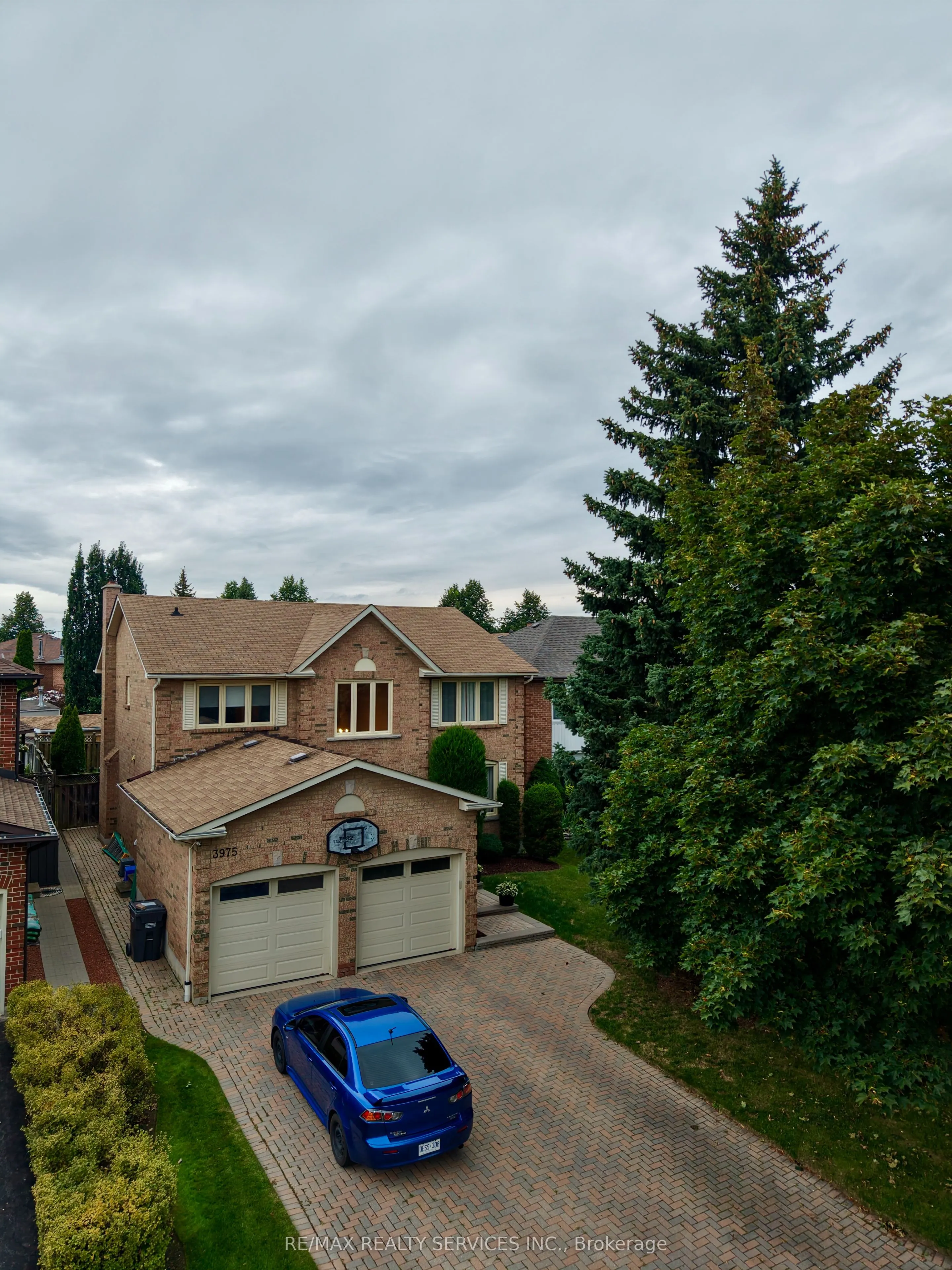 3975 Seebring Crescent