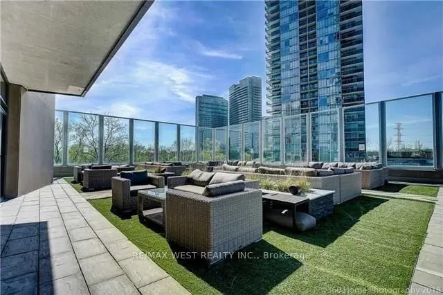 36 Park Lawn Road #2107