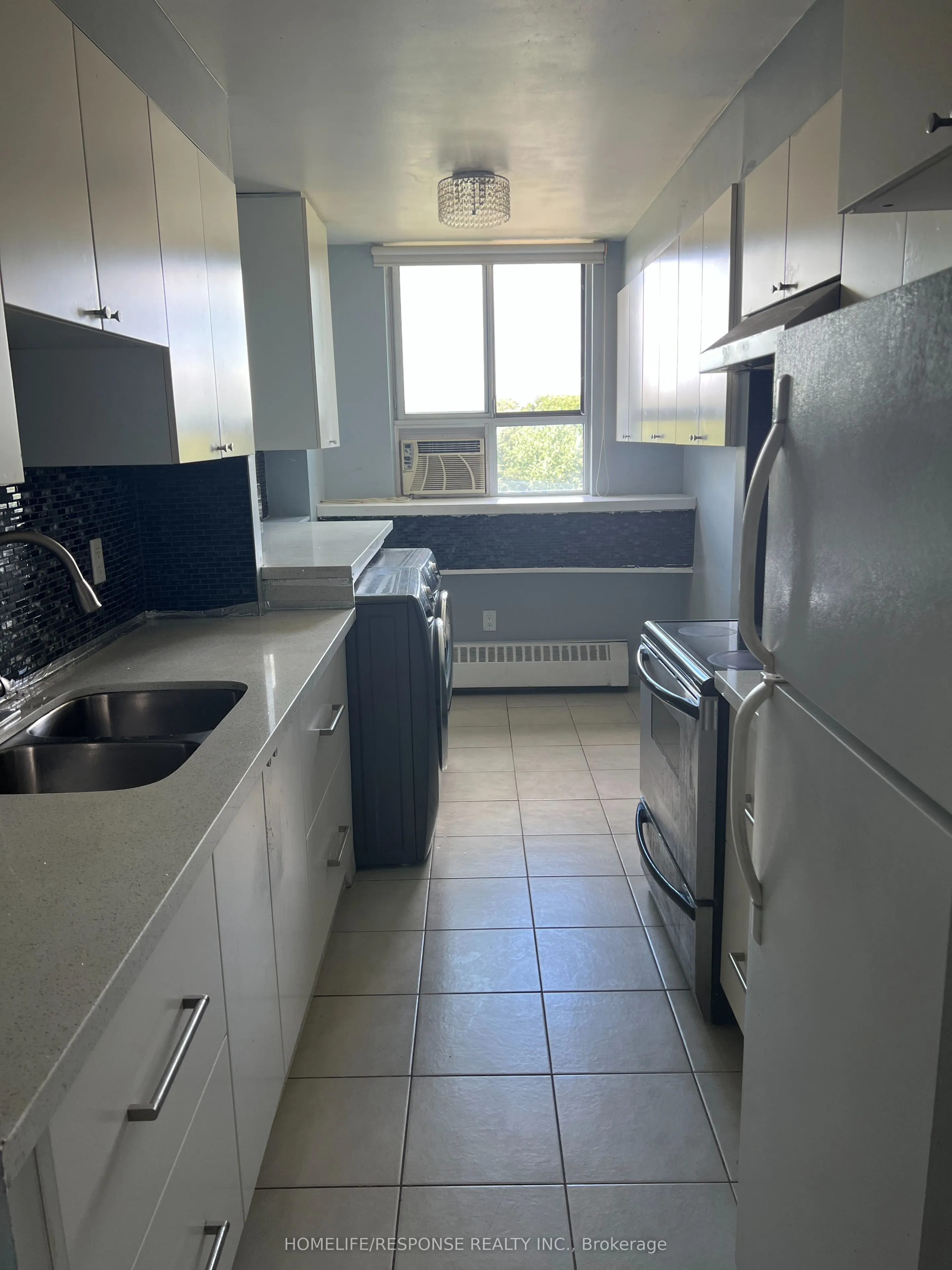 1625 BLOOR Street #715