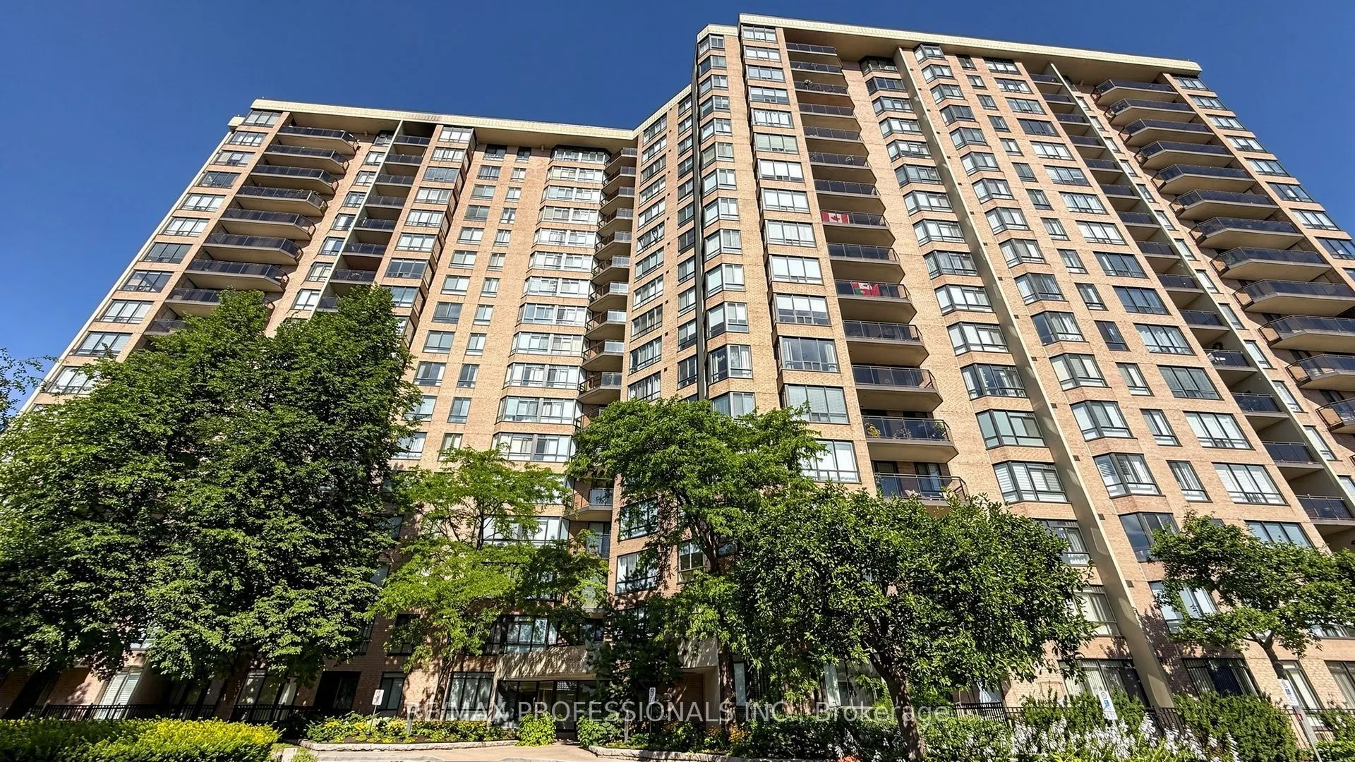 20 Cherrytree Drive #1107