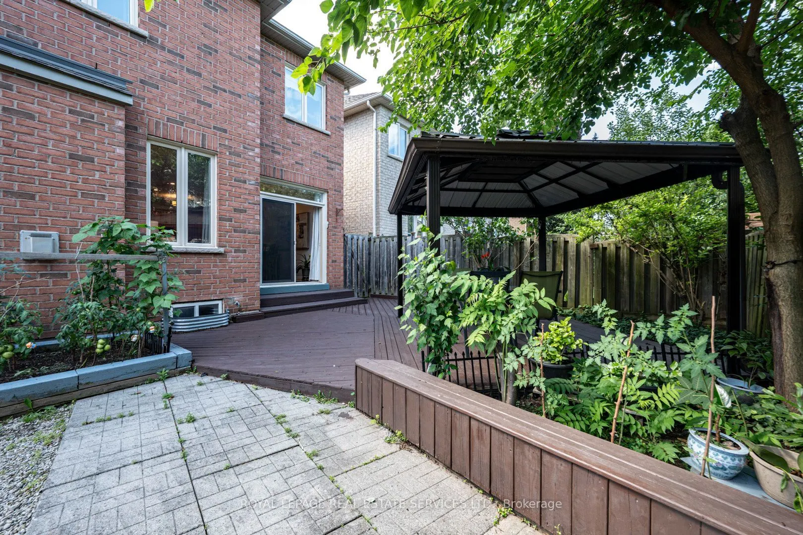 3368 Raspberry Bush Trail