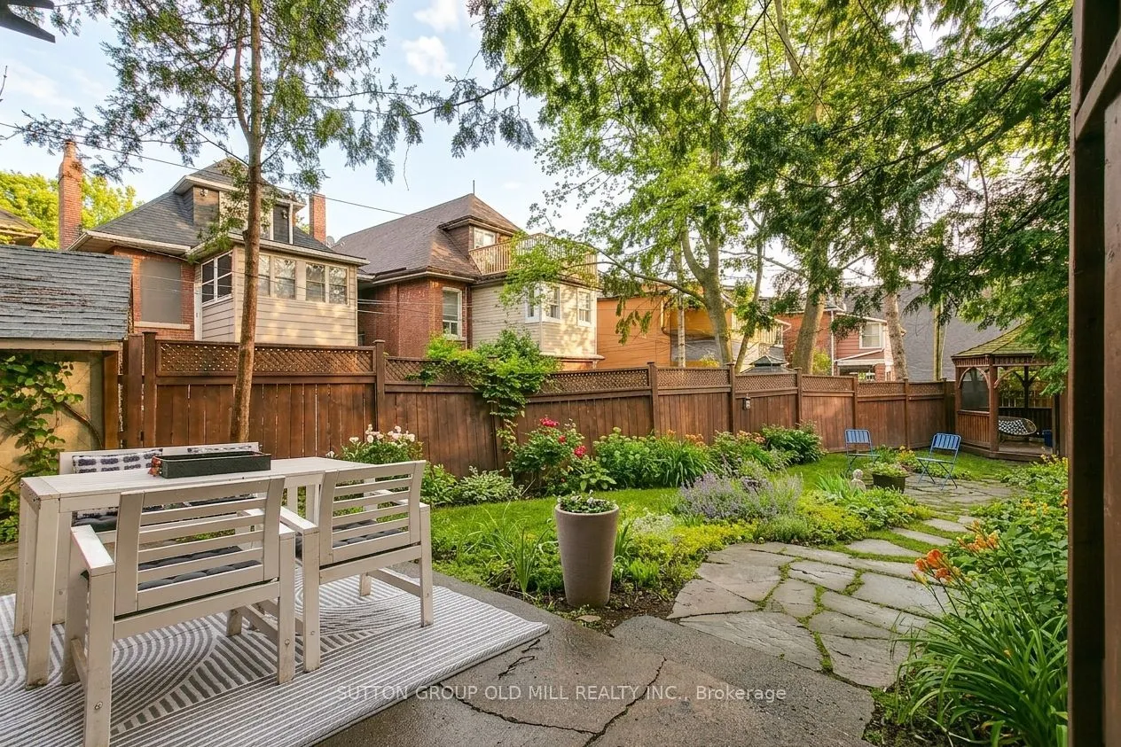 1 Algonquin Avenue