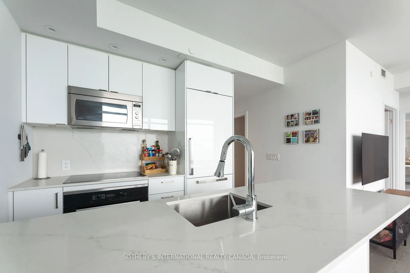 1928 Lake Shore Boulevard W #3906