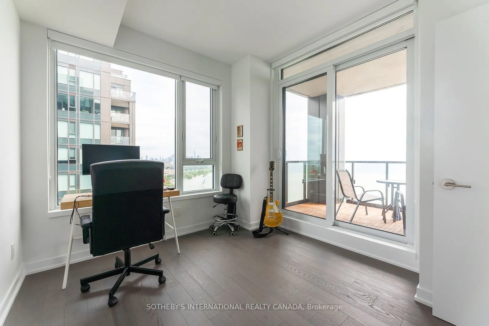 1928 Lake Shore Boulevard W #3906