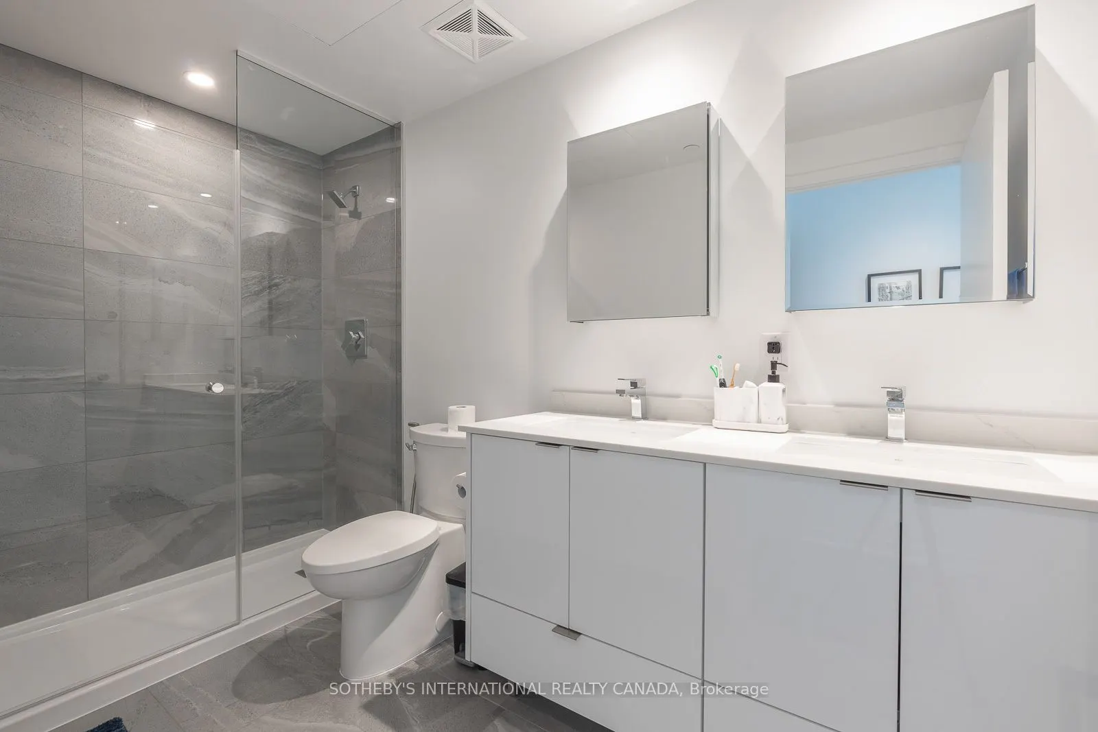 1928 Lake Shore Boulevard W #3906