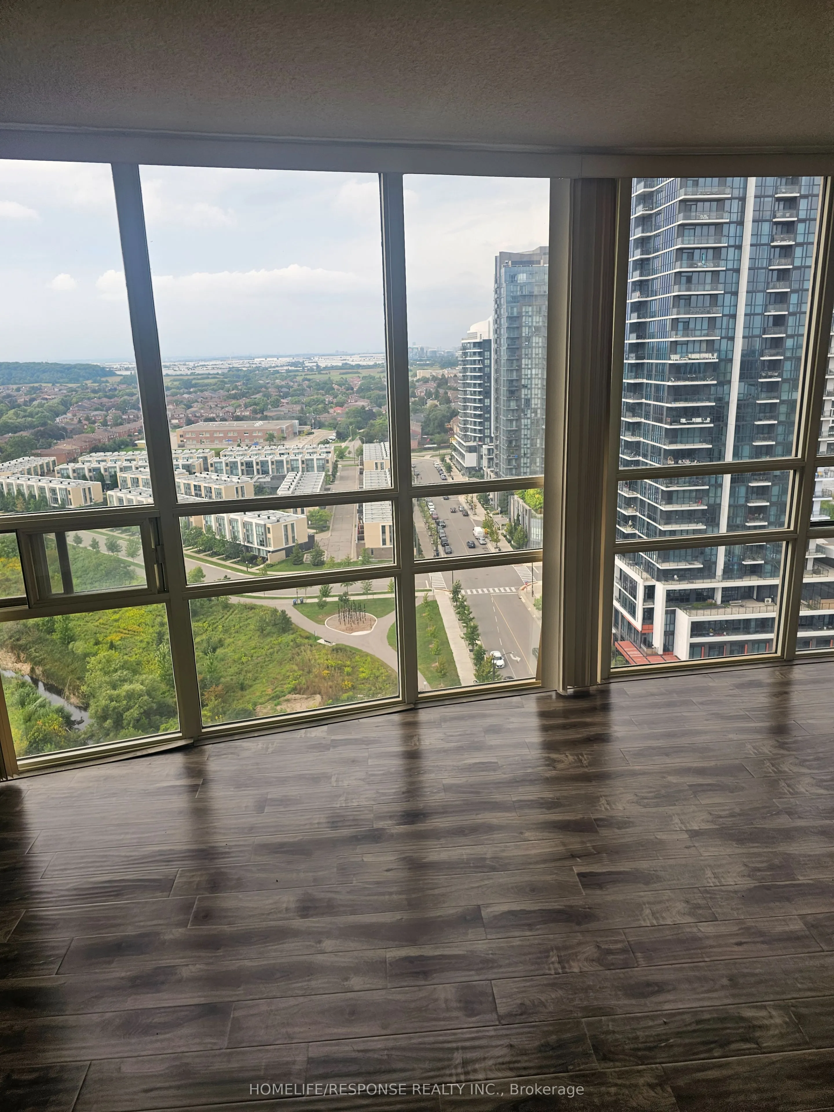 50 EGLINTON Avenue W #2010