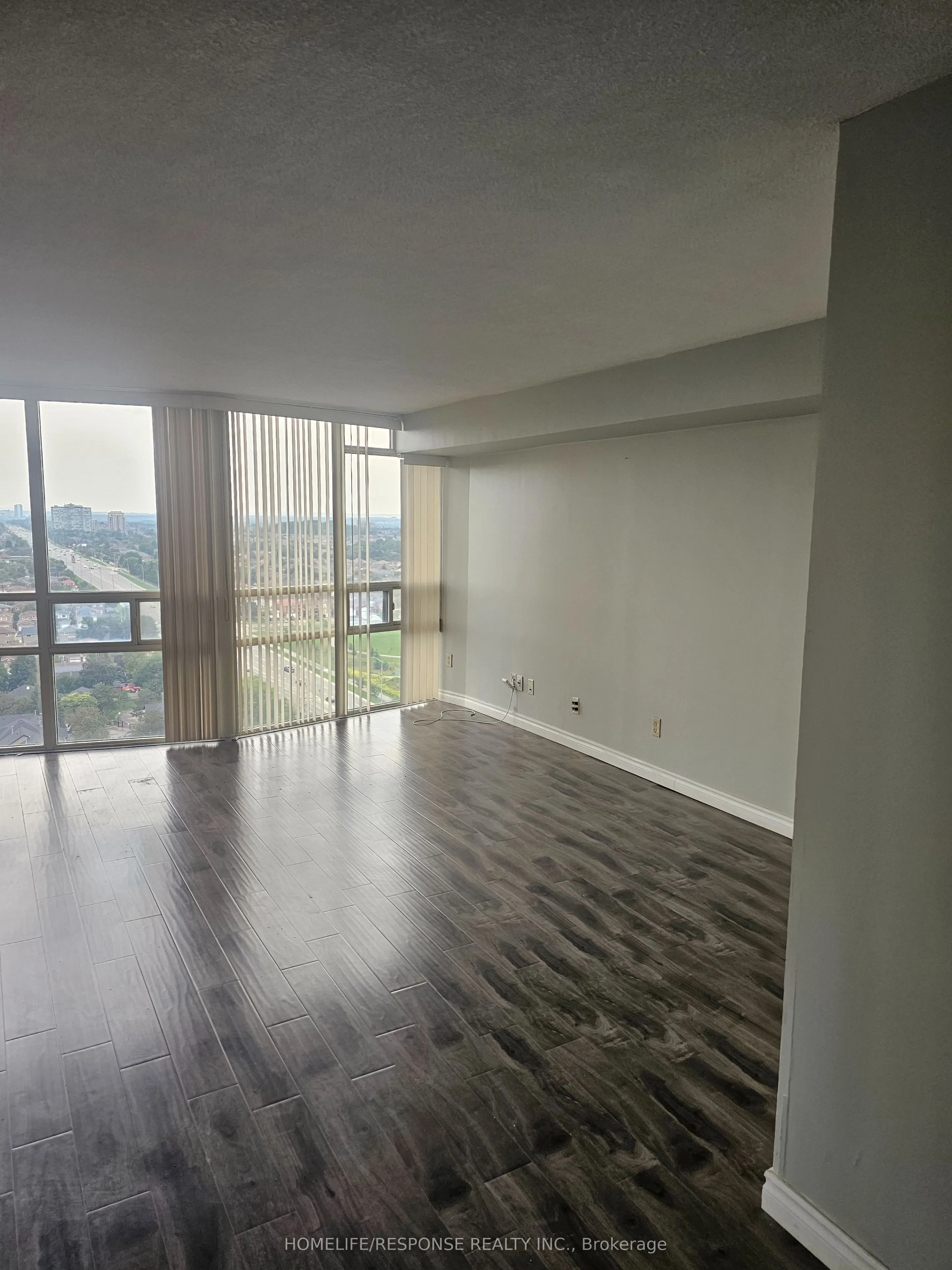50 EGLINTON Avenue W #2010