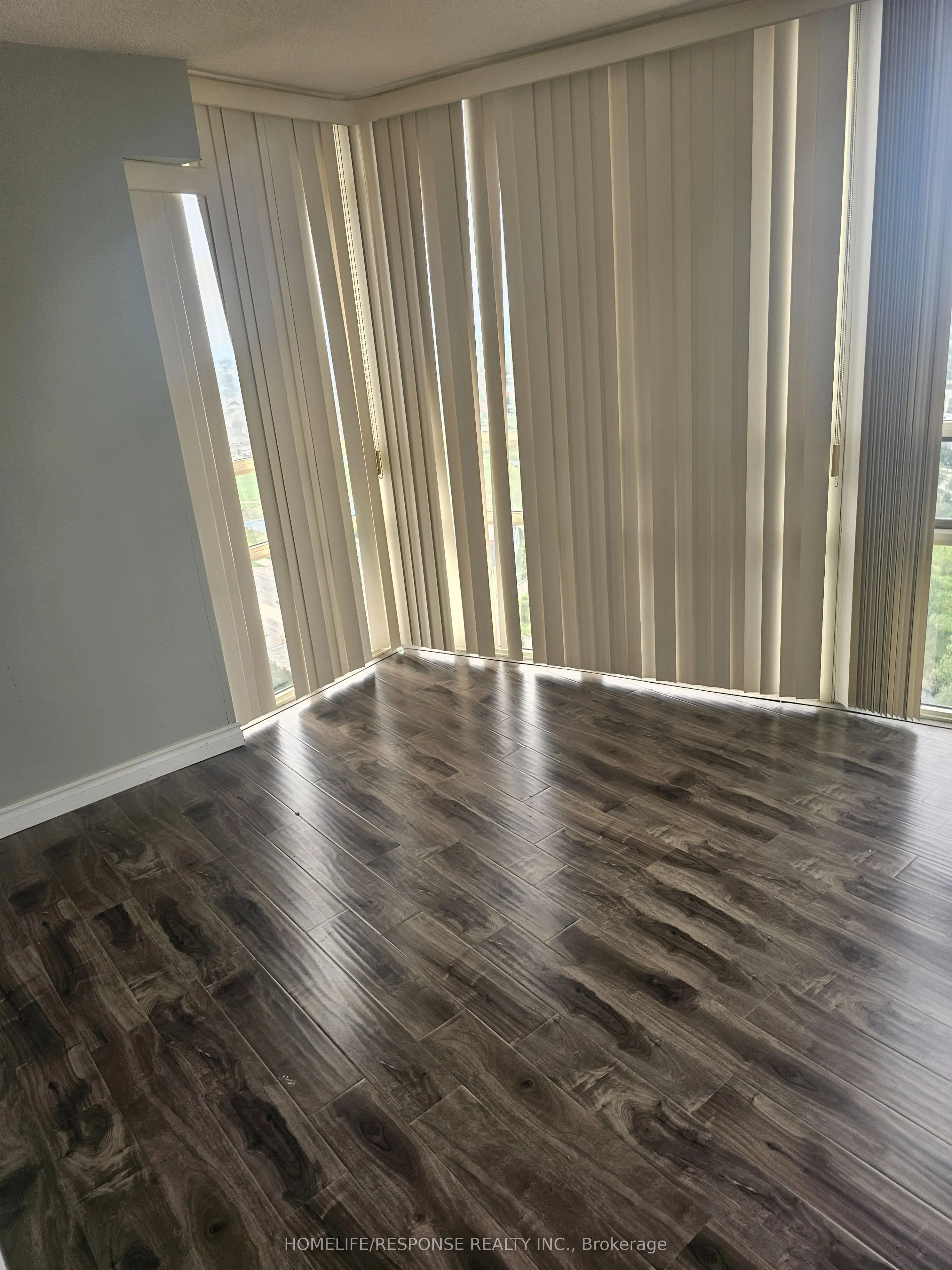 50 EGLINTON Avenue W #2010