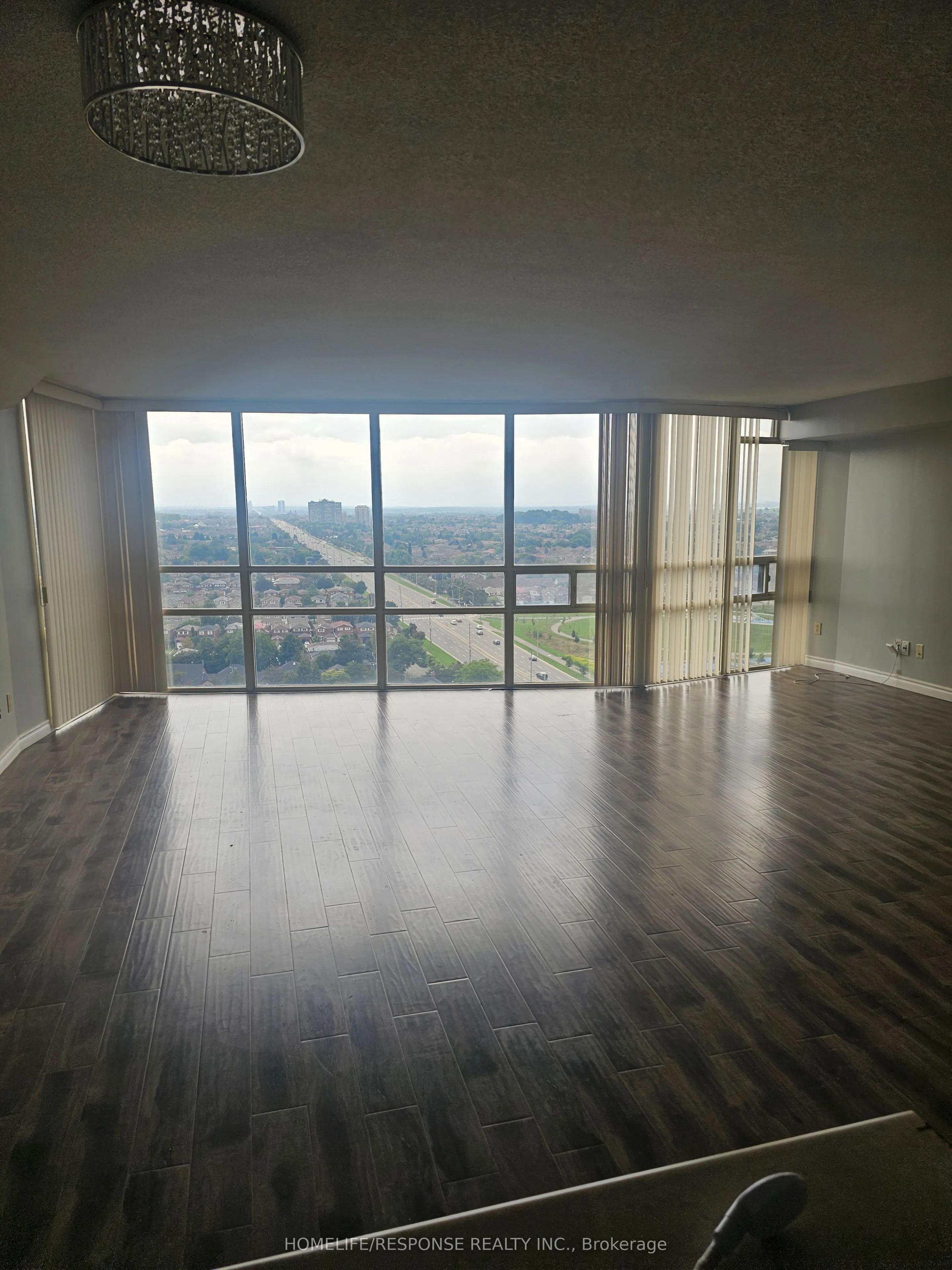 50 EGLINTON Avenue W #2010