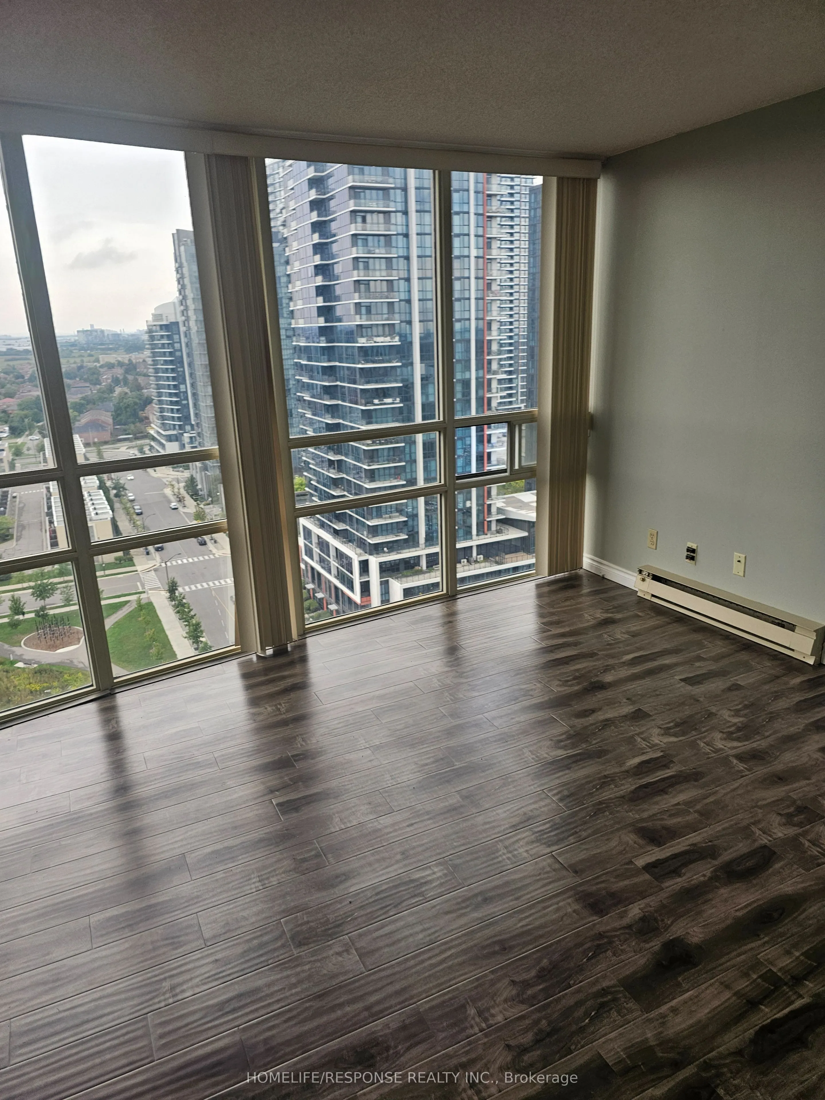 50 EGLINTON Avenue W #2010