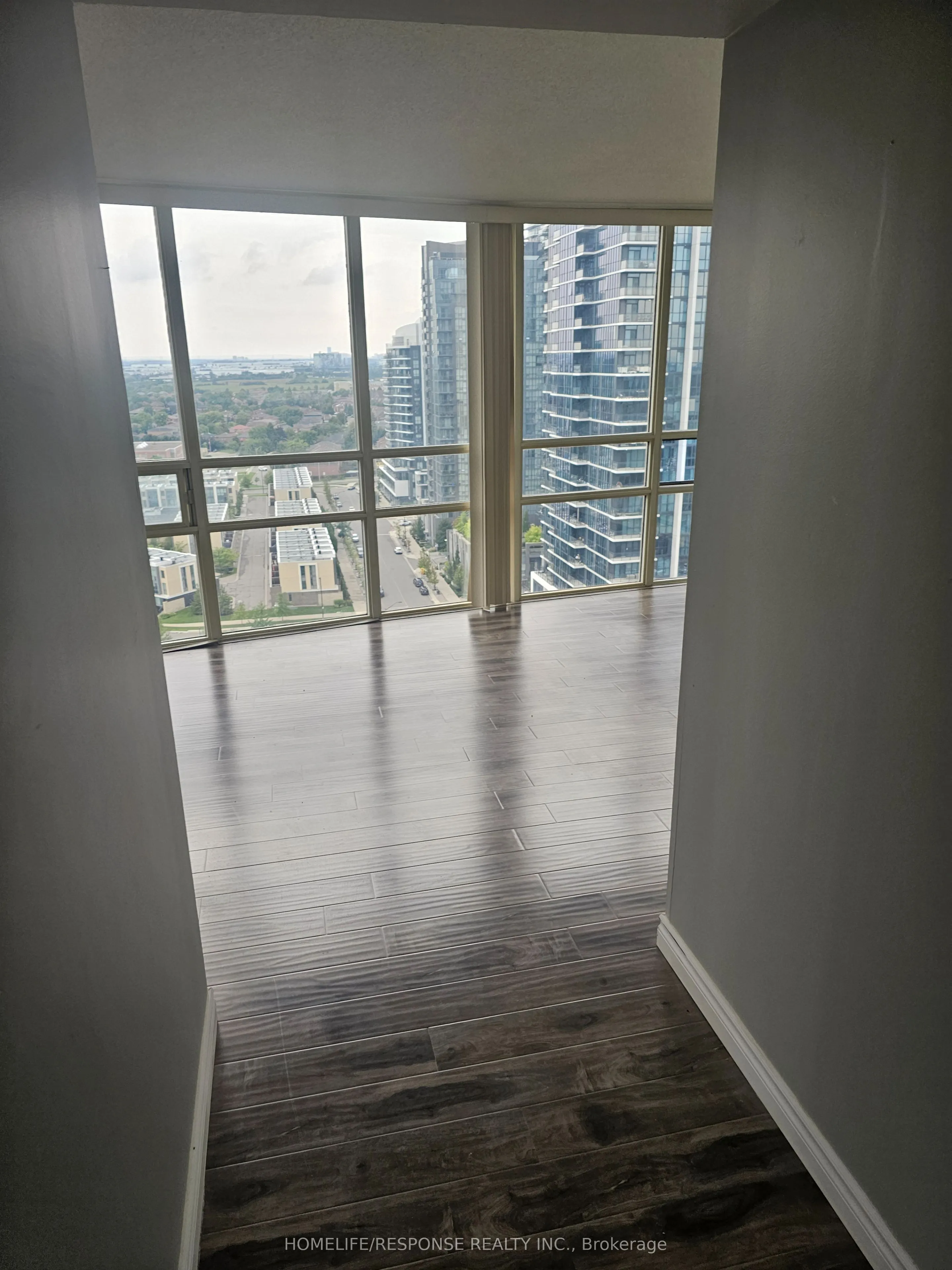 50 EGLINTON Avenue W #2010
