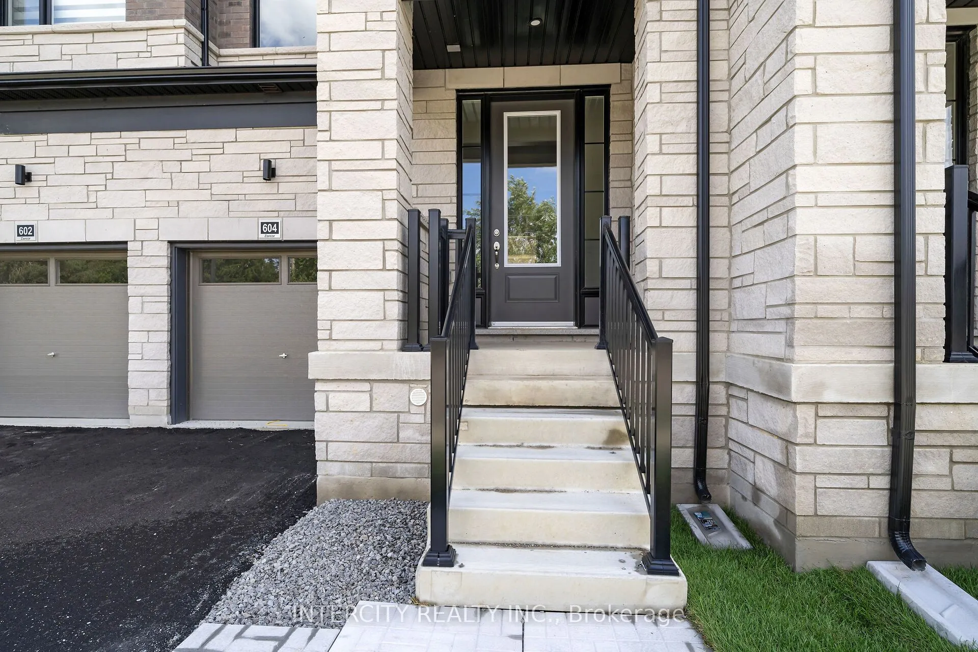 604 Glasgow Road #18-90