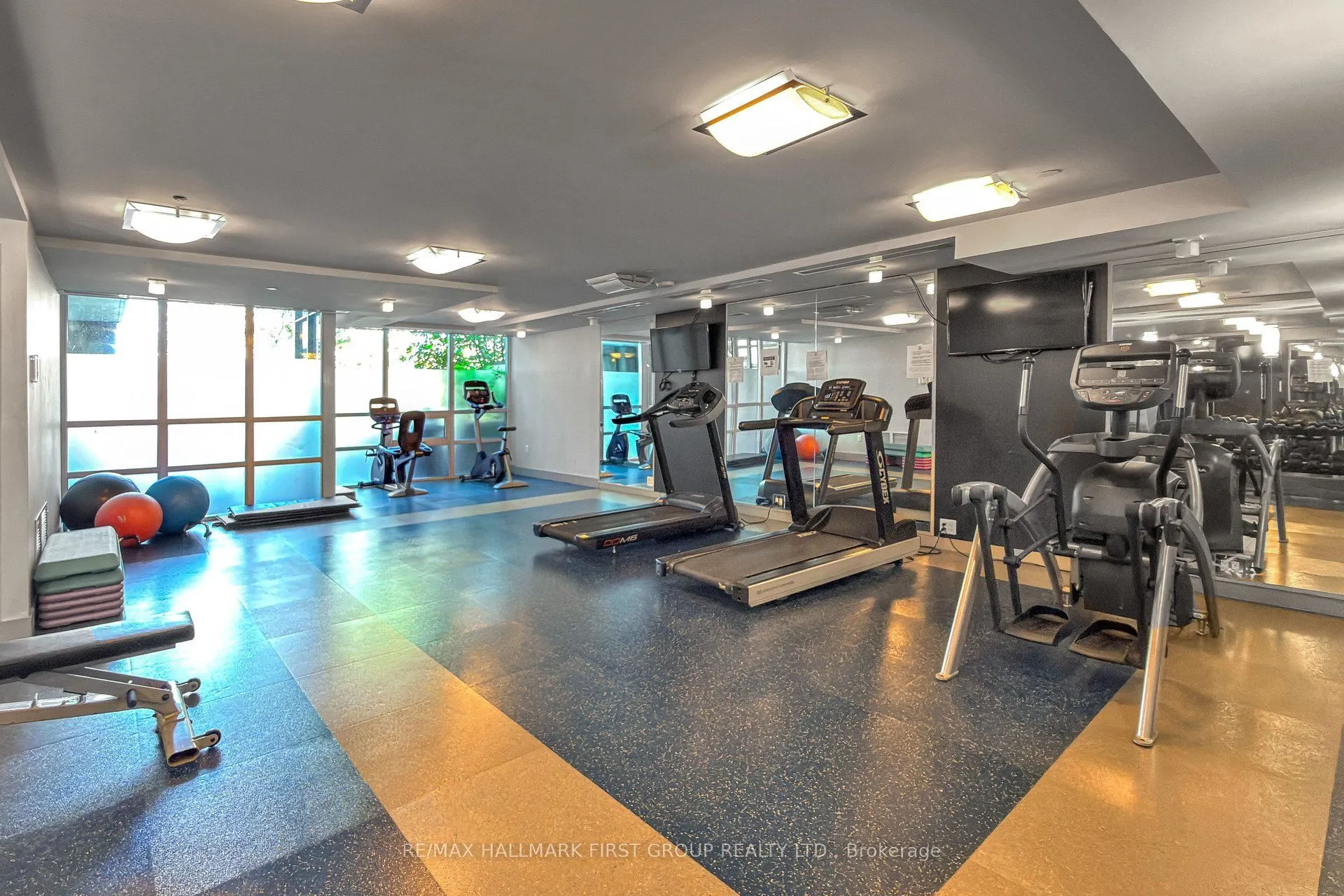 8 Fieldway Road #505