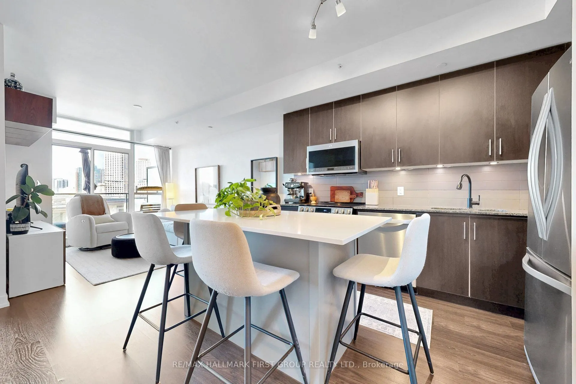 8 Fieldway Road #505