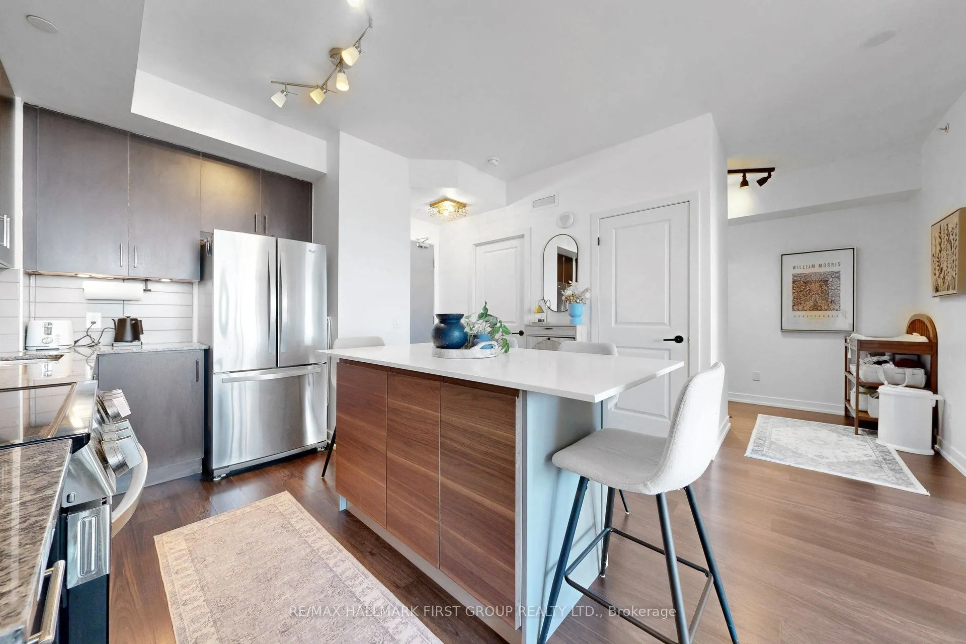 8 Fieldway Road #505