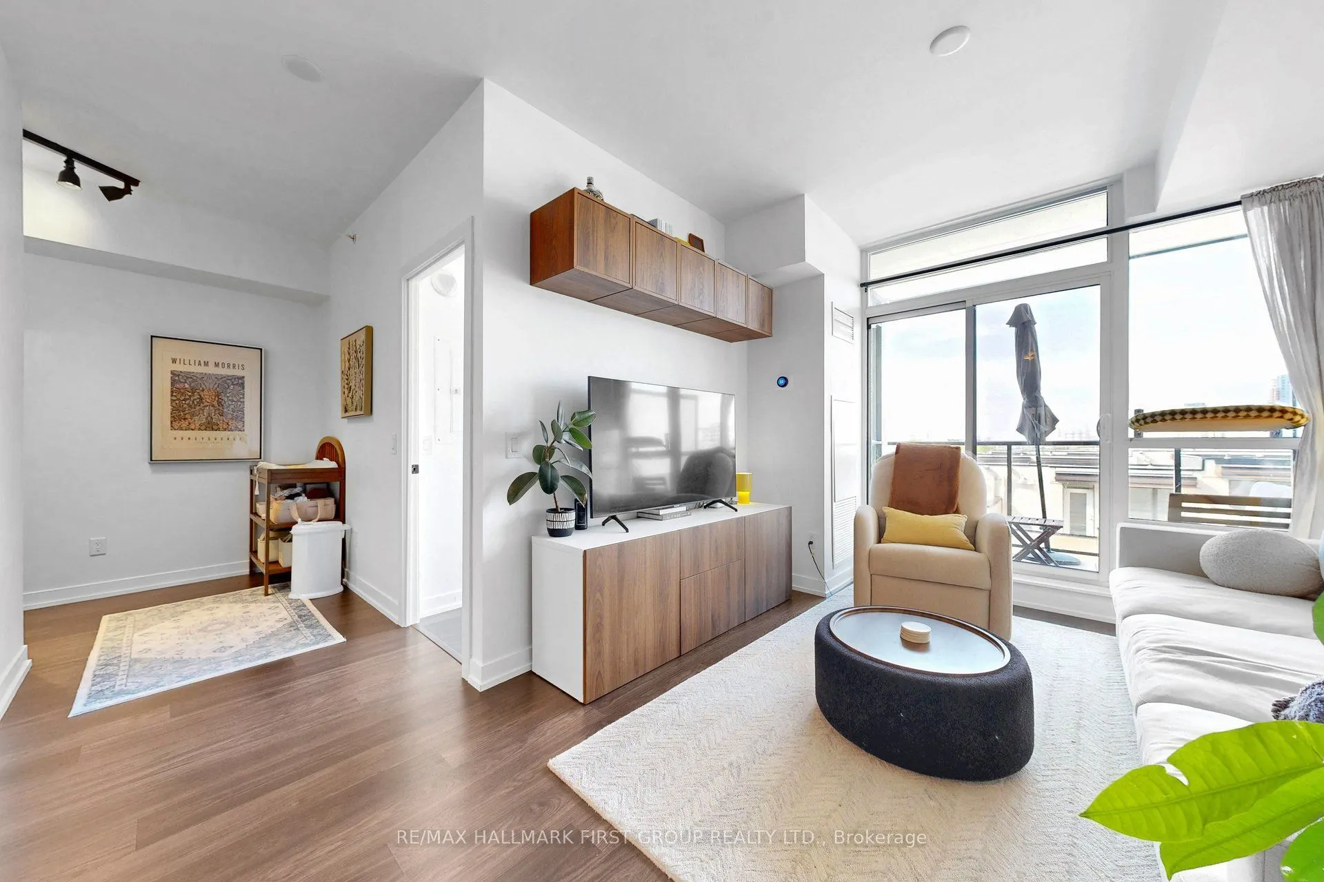 8 Fieldway Road #505