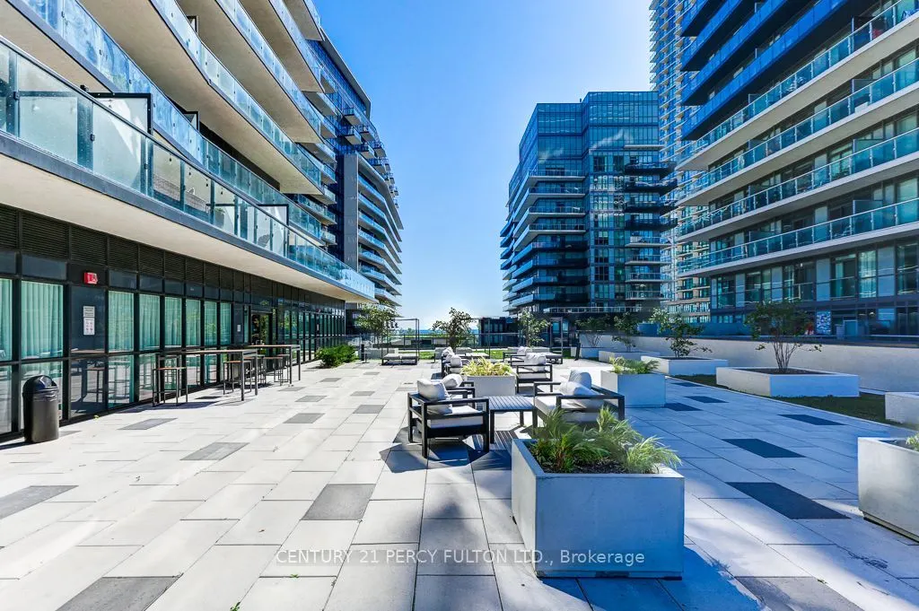 38 Annie Craig Drive #1110
