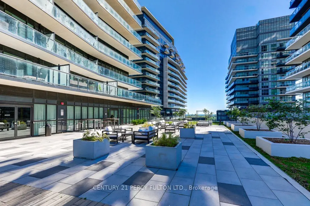 38 Annie Craig Drive #1110
