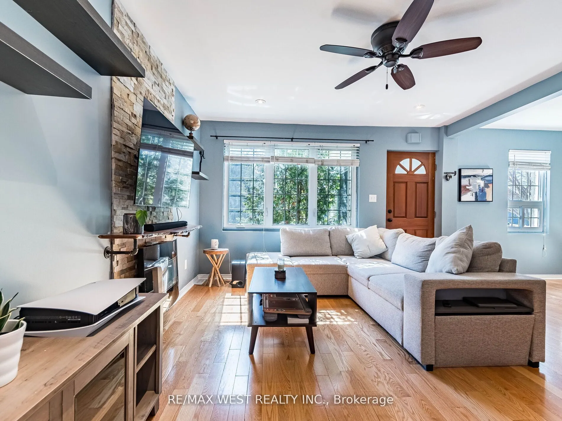 76 Laburnham Avenue
