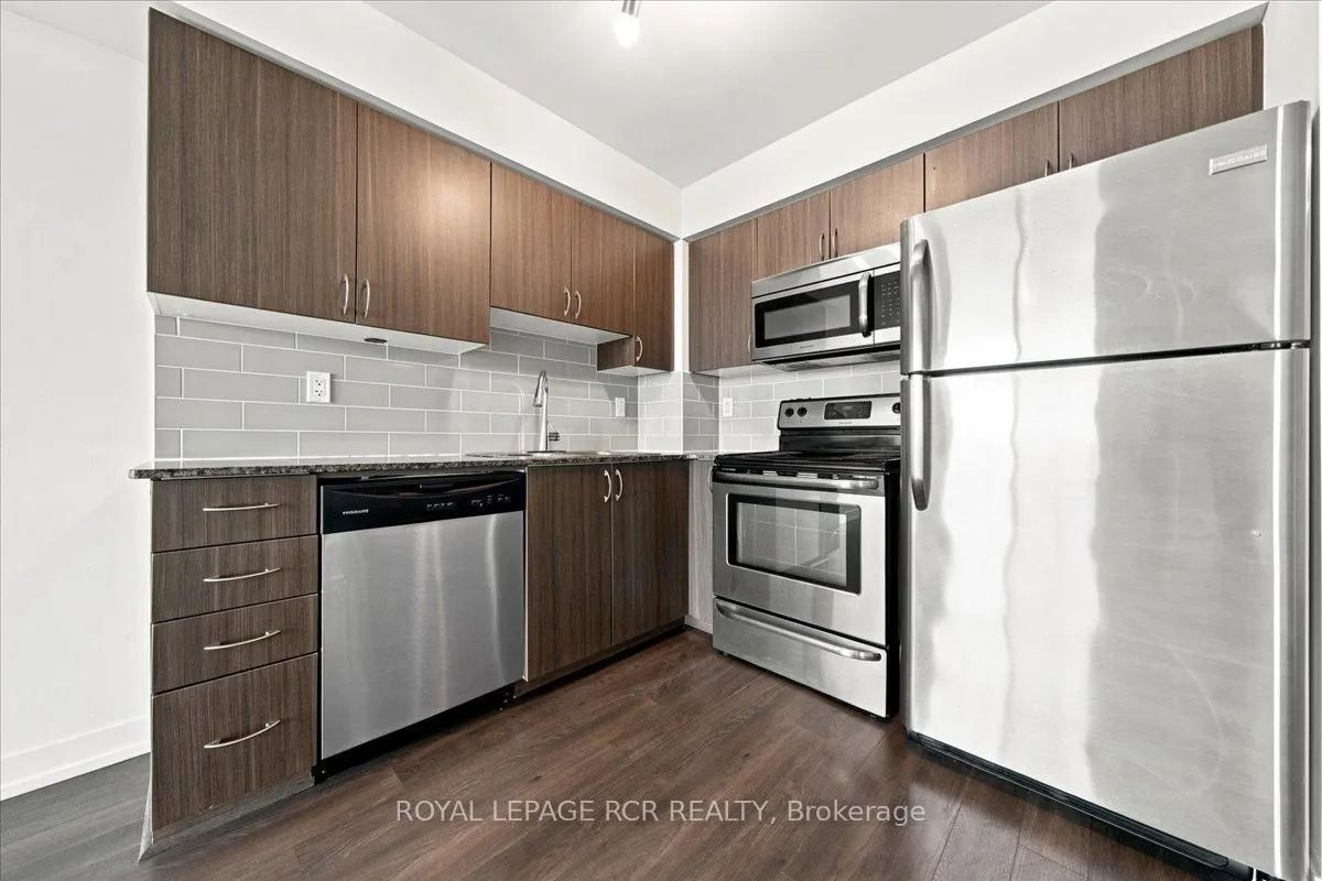 812 Lansdowne Avenue #908