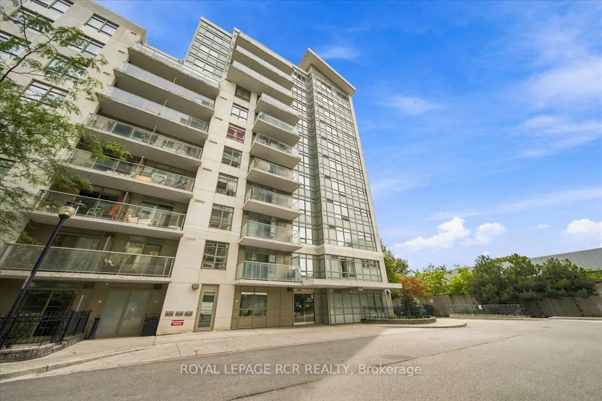 812 Lansdowne Avenue #908