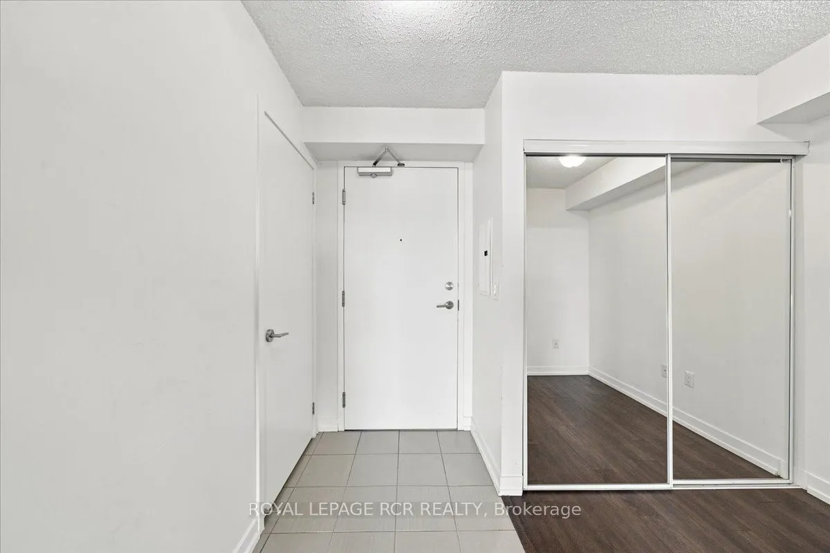 812 Lansdowne Avenue #908