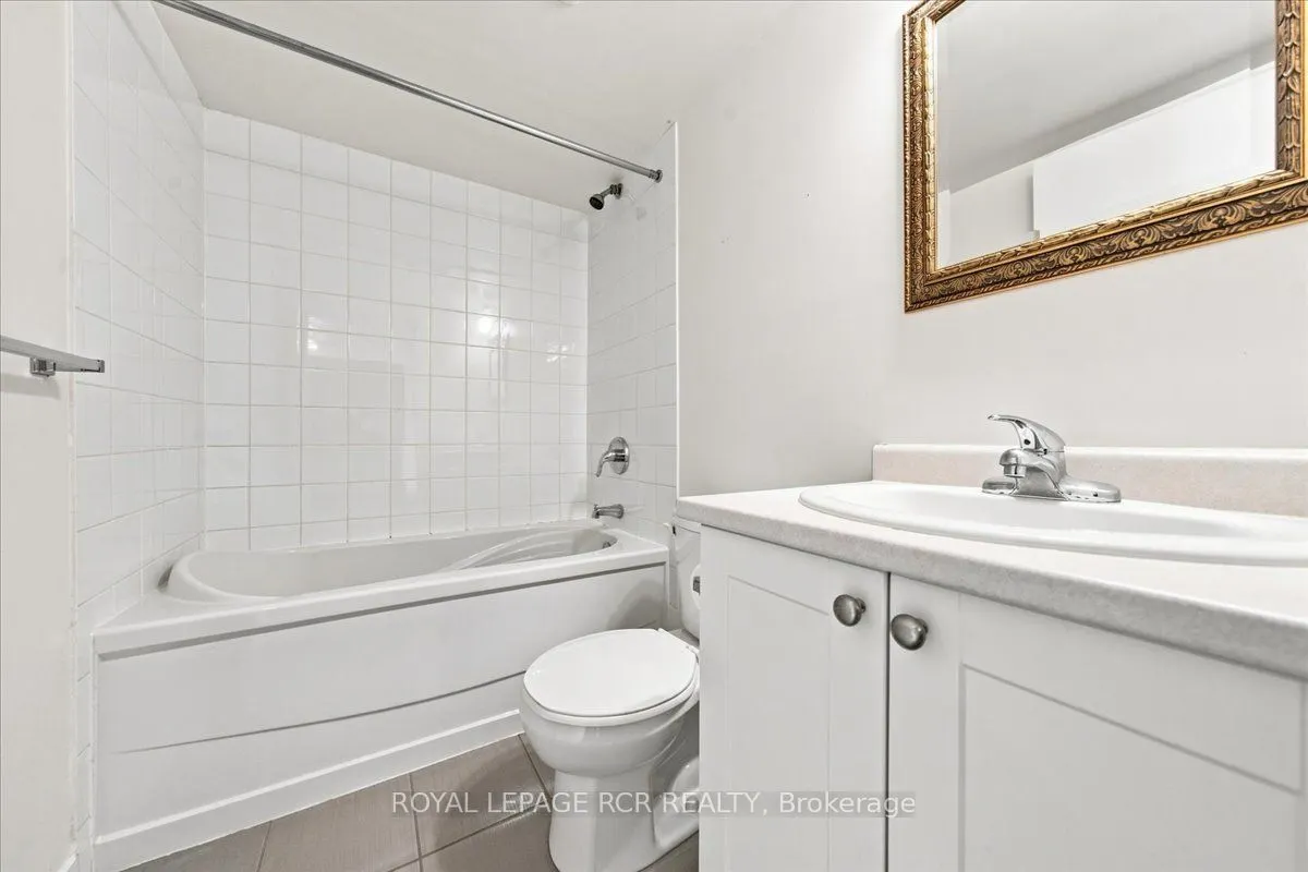 812 Lansdowne Avenue #908