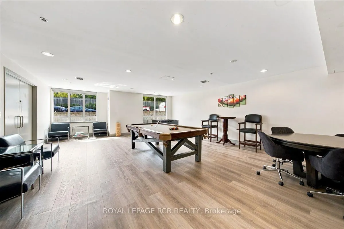 812 Lansdowne Avenue #908