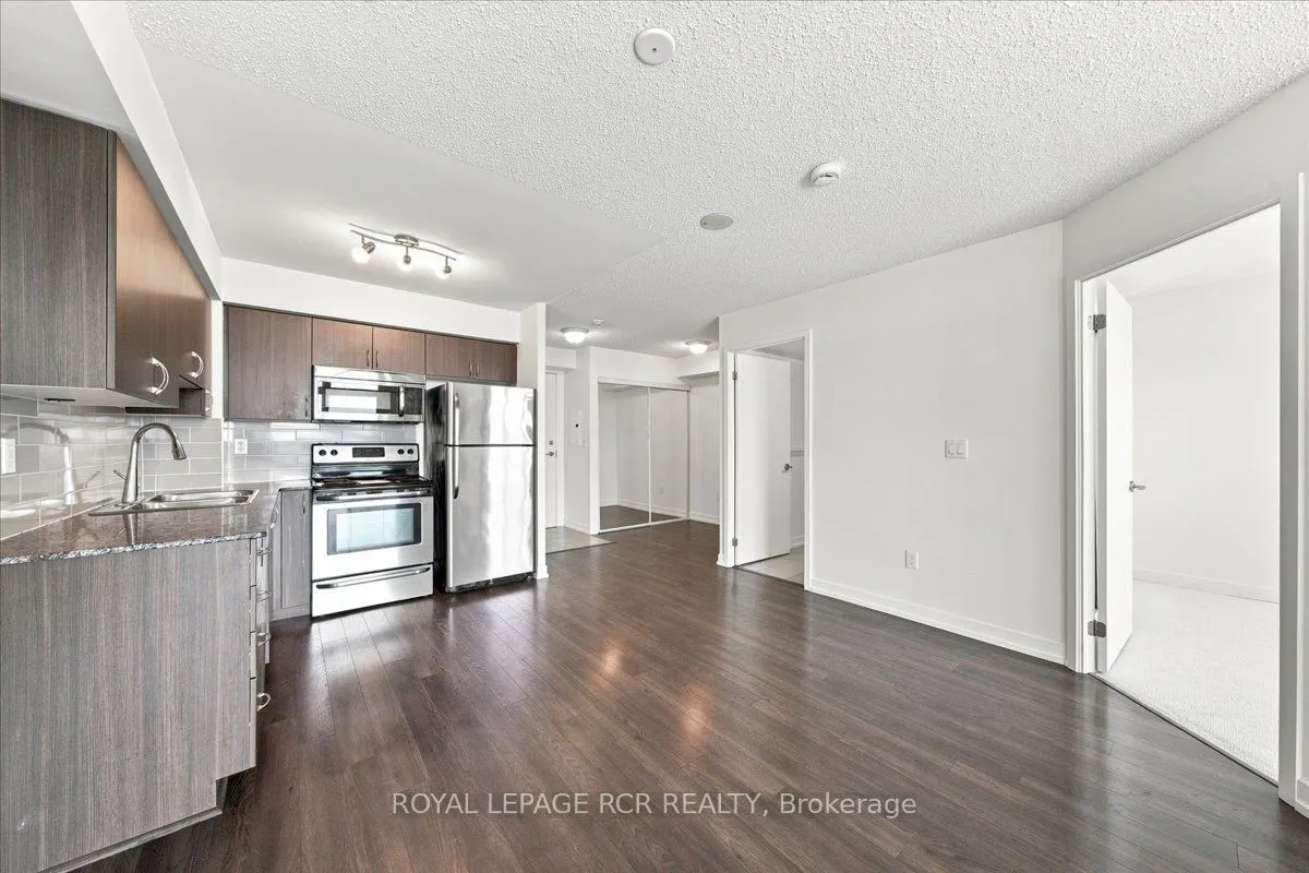 812 Lansdowne Avenue #908
