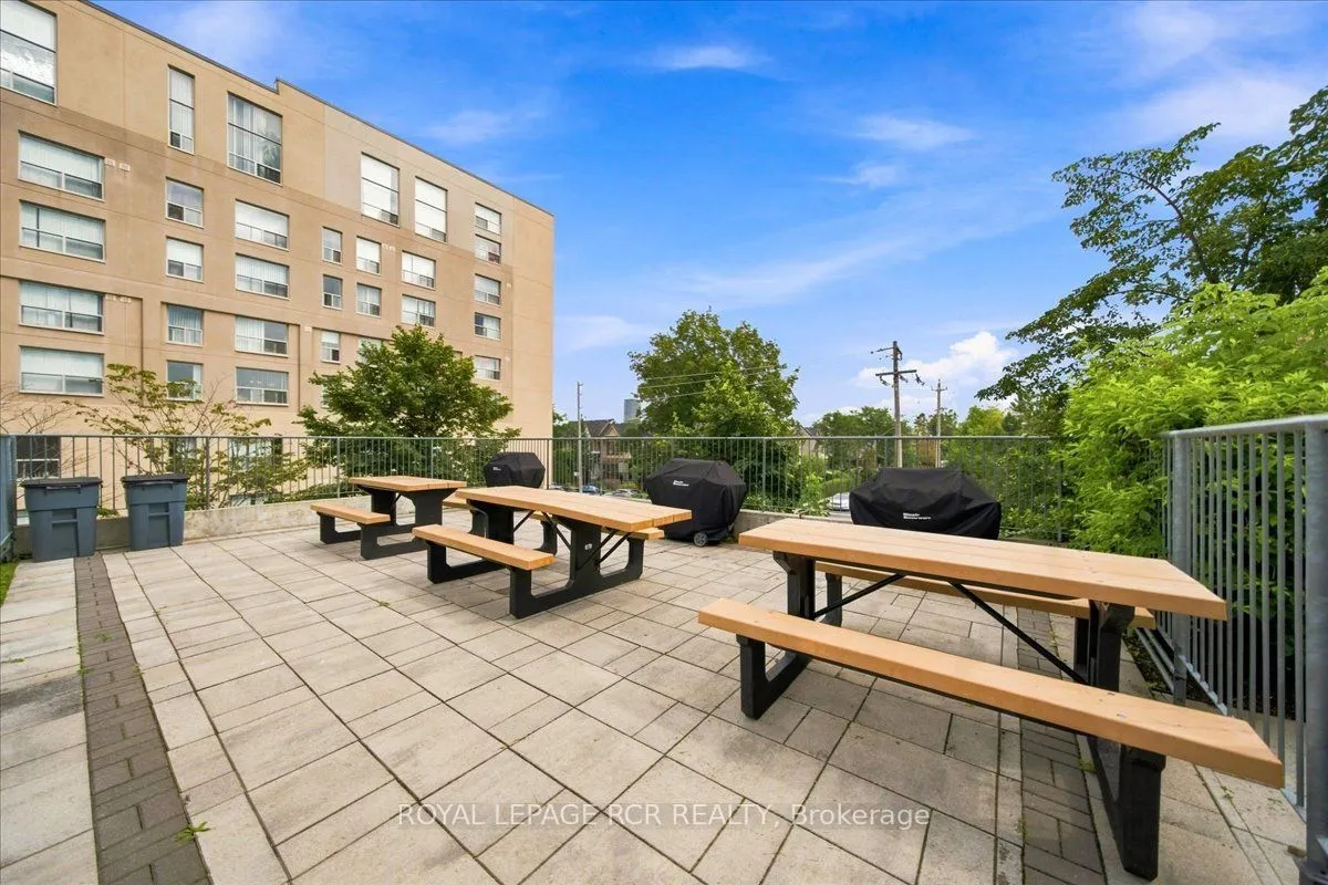 812 Lansdowne Avenue #908