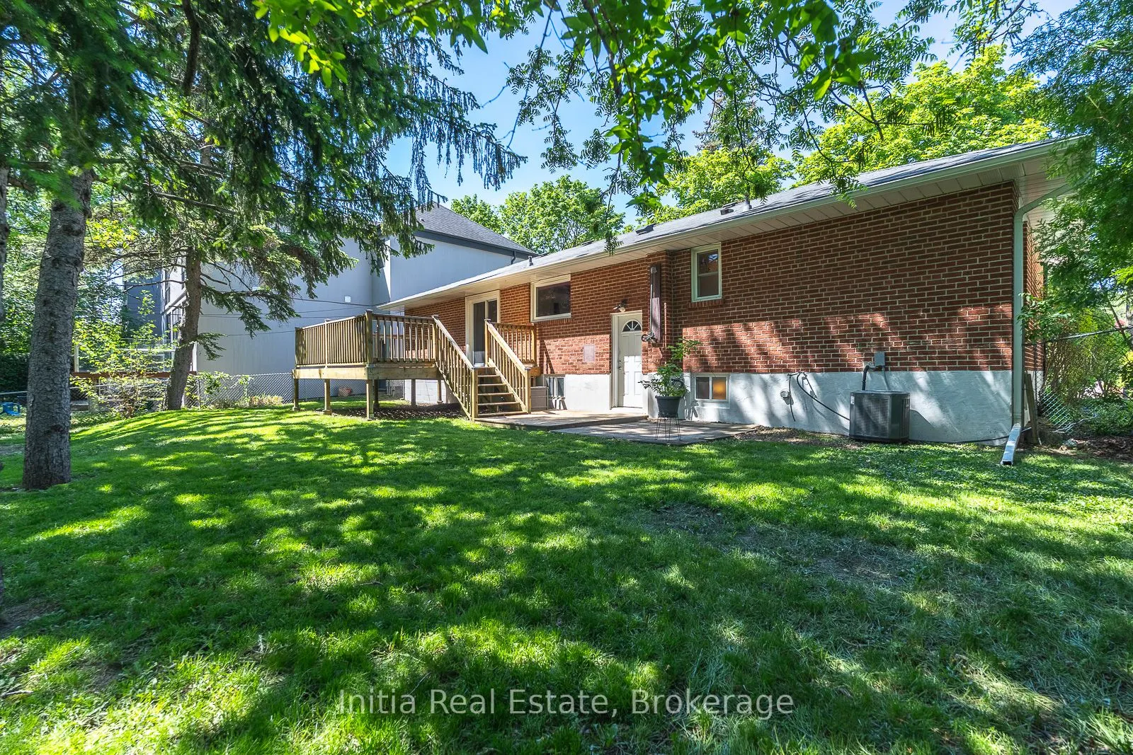 53 Burrows Avenue