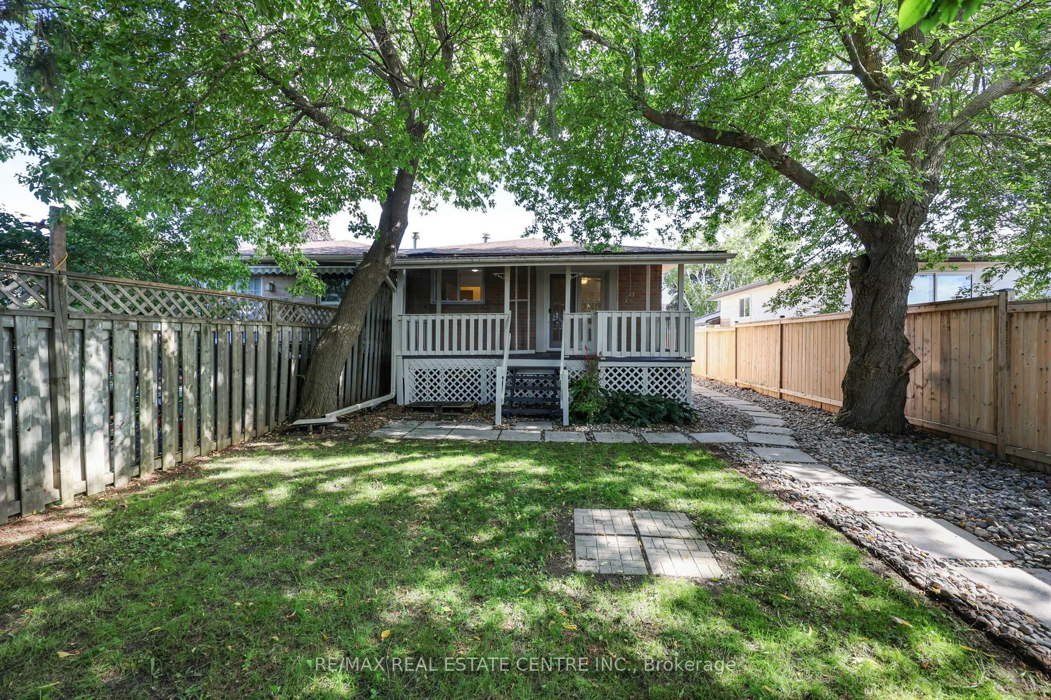 175 Burbank Crescent
